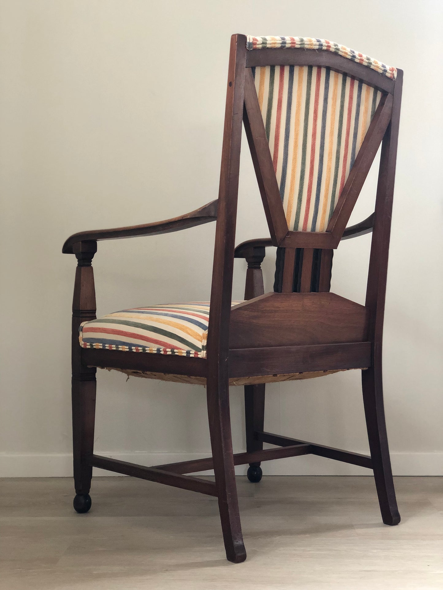 Pair of 2 Art Deco Amsterdam School ‘t Woonhuys Arm Chairs The Netherlands 1930s