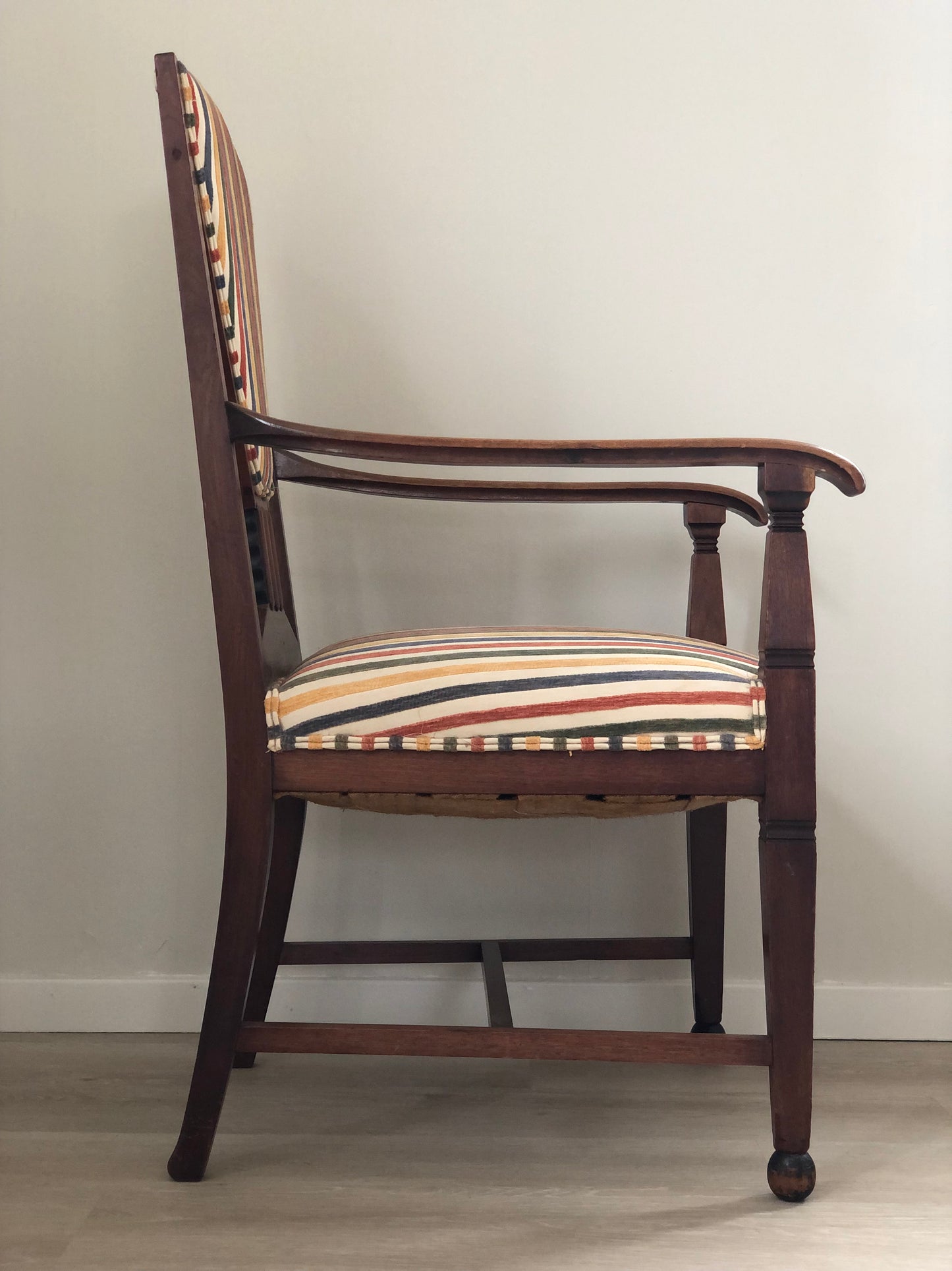 Pair of 2 Art Deco Amsterdam School ‘t Woonhuys Arm Chairs The Netherlands 1930s