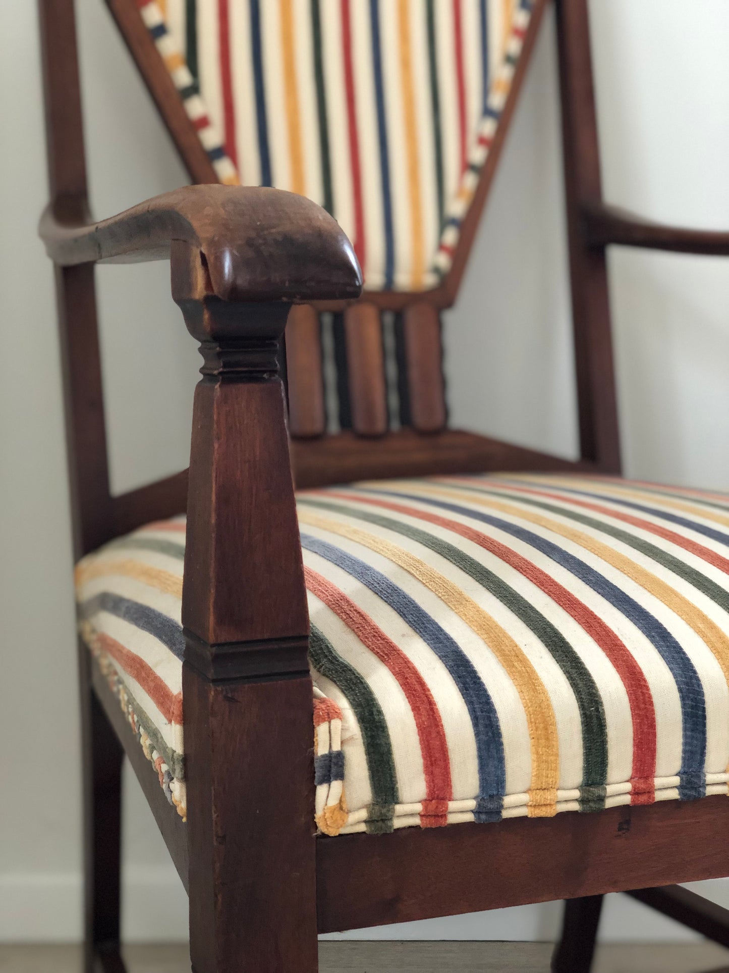 Pair of 2 Art Deco Amsterdam School ‘t Woonhuys Arm Chairs The Netherlands 1930s