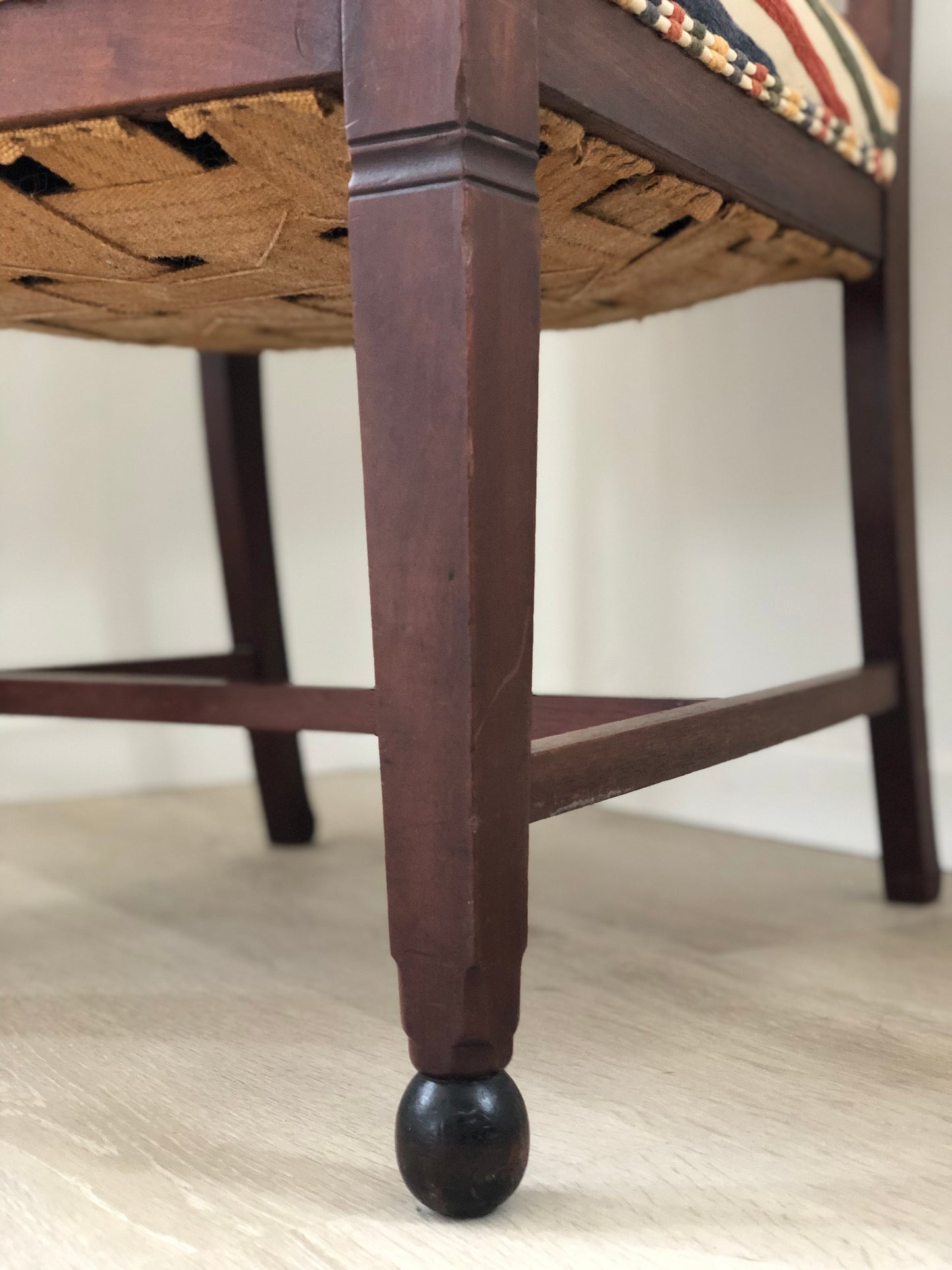 Pair of 2 Art Deco Amsterdam School ‘t Woonhuys Arm Chairs The Netherlands 1930s