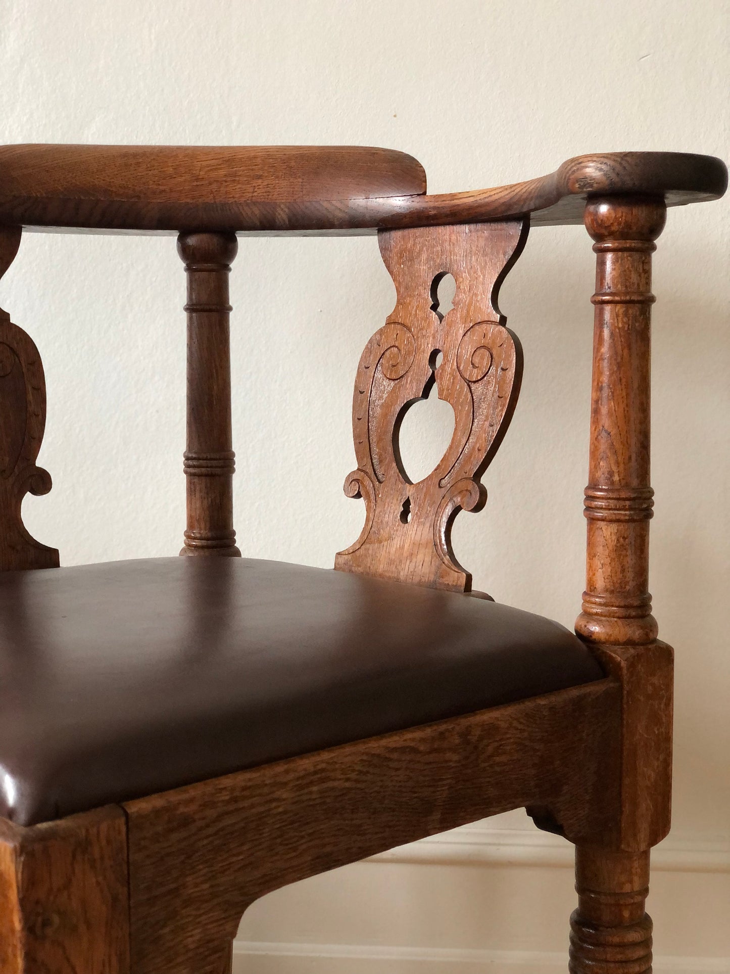Antique Oak Corner Chair by Rud Rasmussen, Copenhagen Denmark Early 20th Century