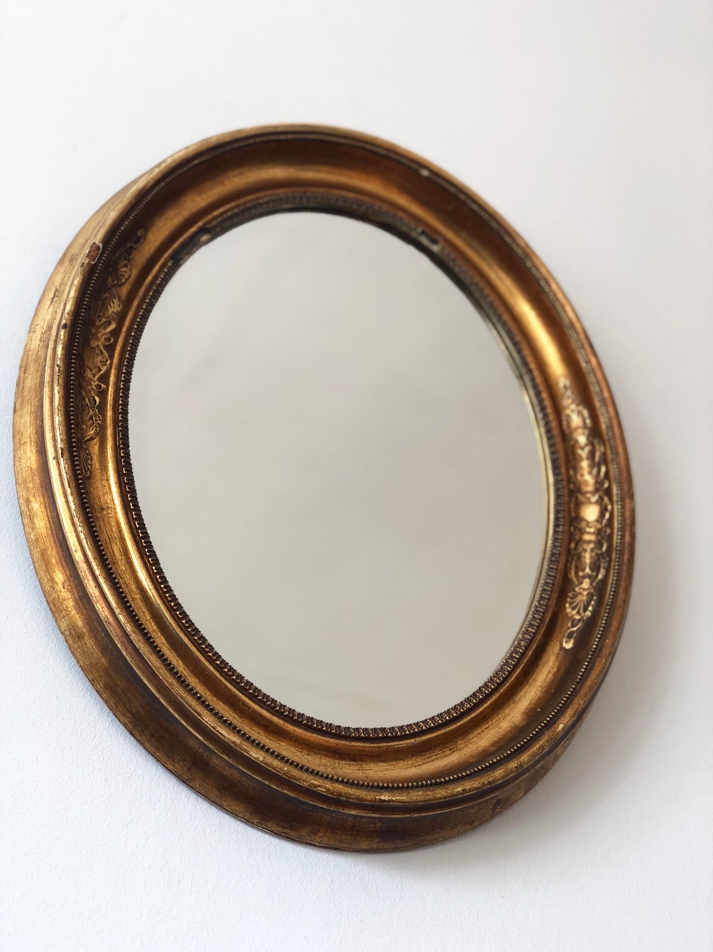 Antique Oval Giltwood Mirror France Late 19th Century