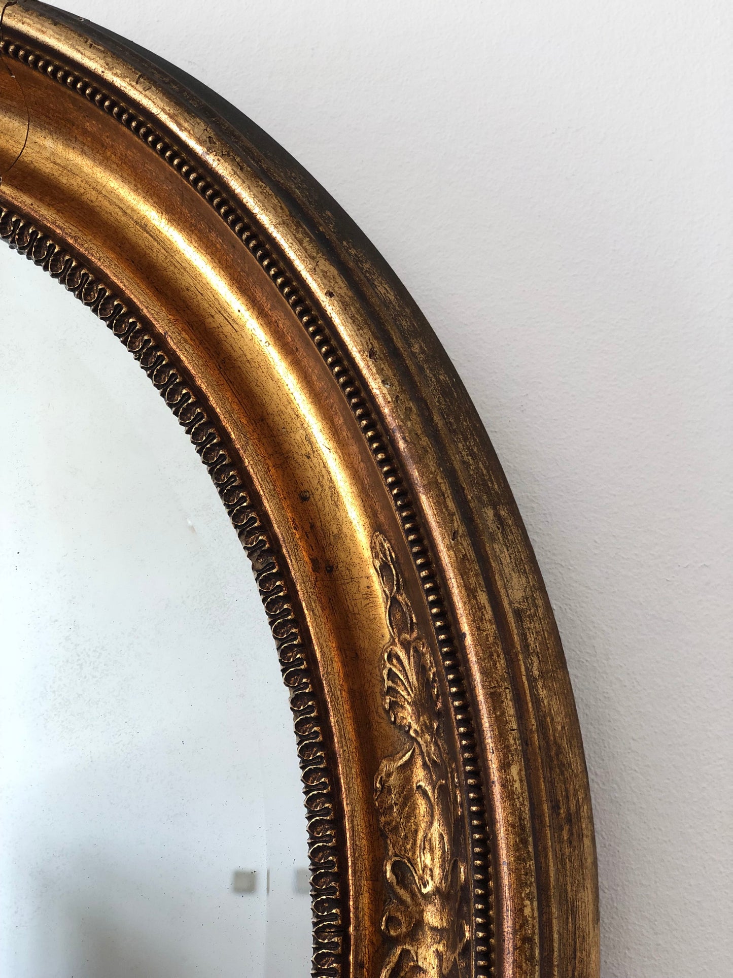 Antique Oval Giltwood Mirror France Late 19th Century