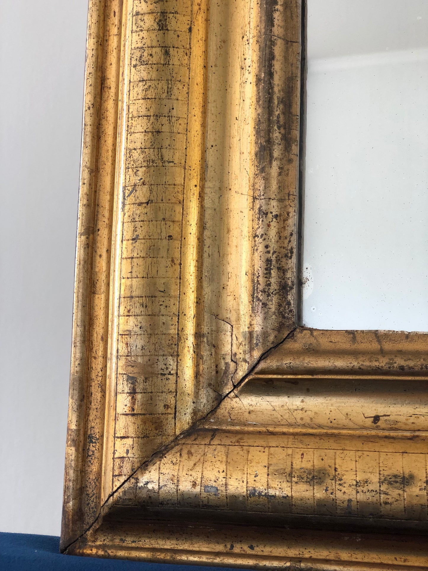 High Quality Antique Louis Philippe Giltwood Mirror France Late 19th Century