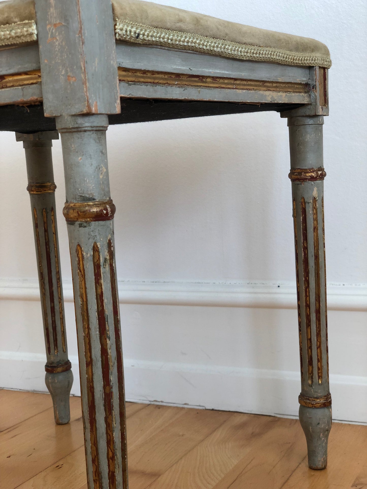 Pair of Late 18th Century Gustavian Chairs, Louis XVI Style, Sweden