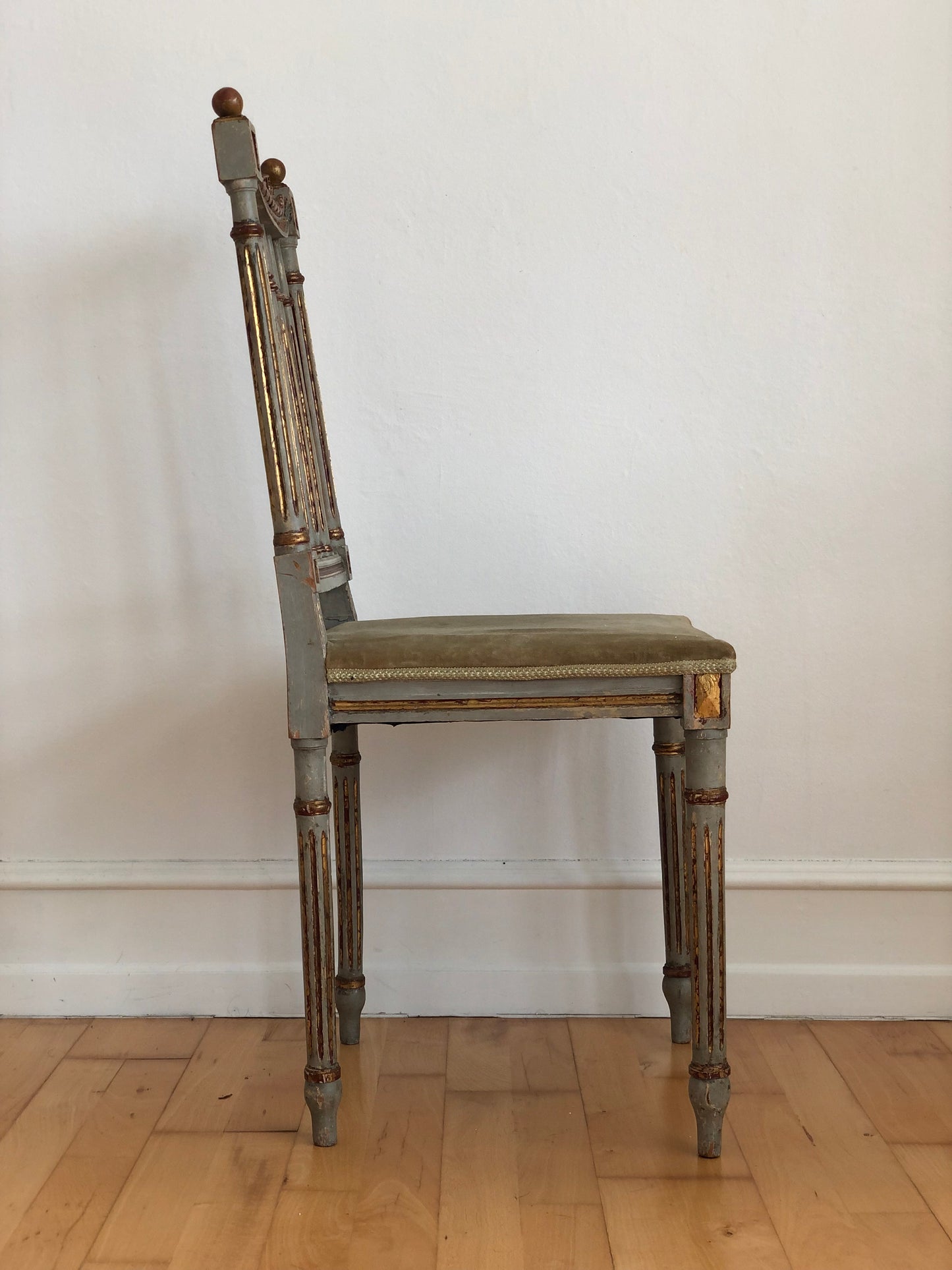 Pair of Late 18th Century Gustavian Chairs, Louis XVI Style, Sweden