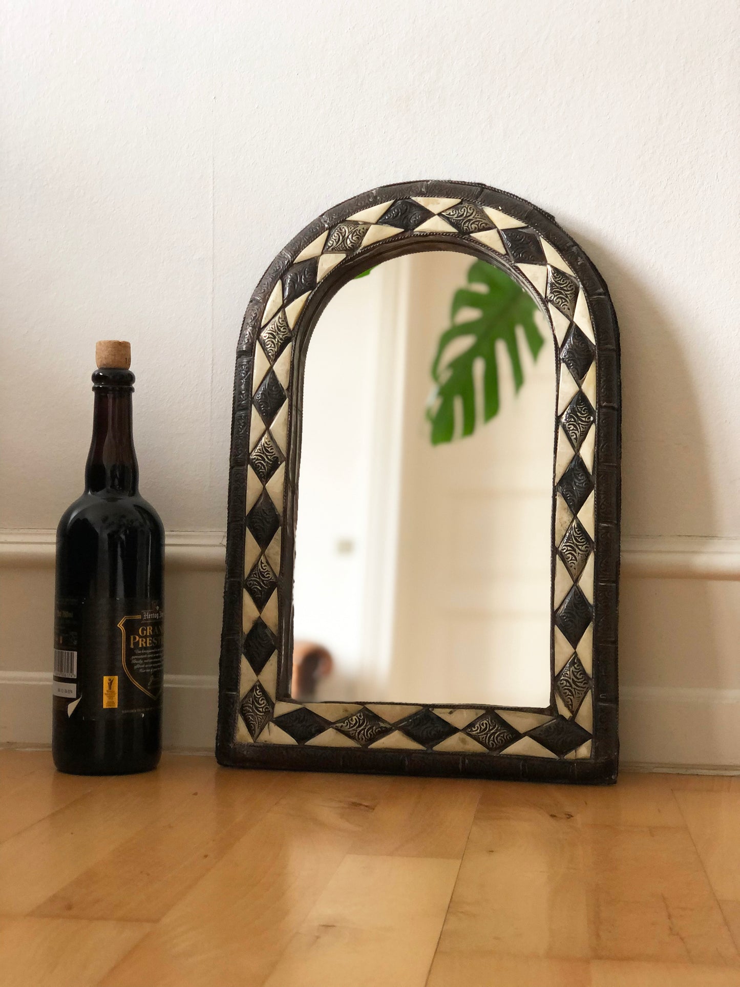 Vintage Arched Wall Mirror - Spanish, Hollywood Regency, Moroccan-inspired 1960s