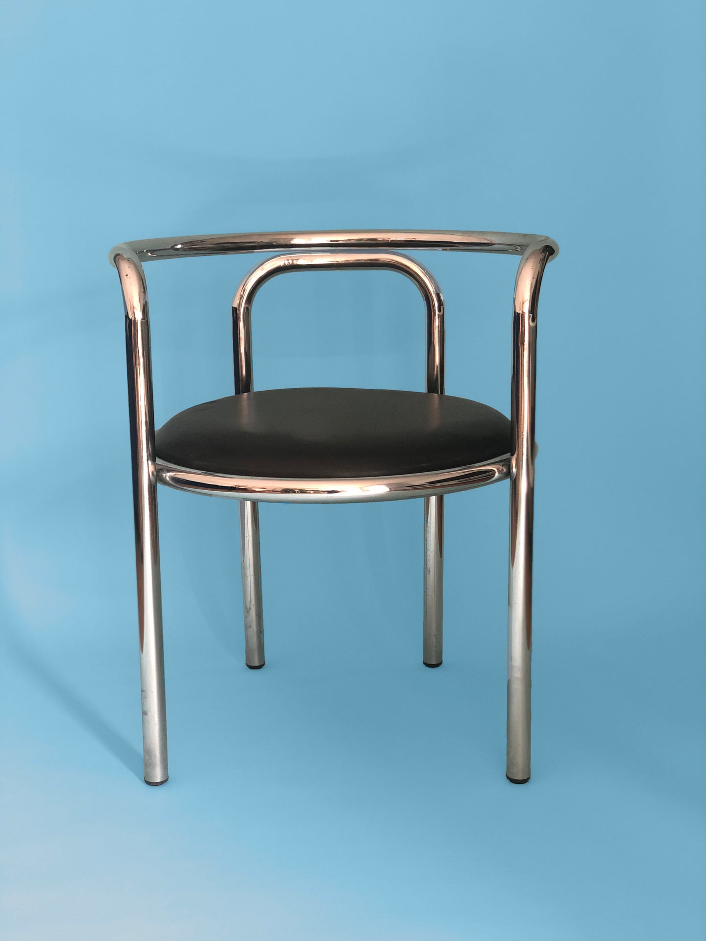 Set of 4 Vintage Locus Solus chairs designed by Gae Aulenti for Zanotta