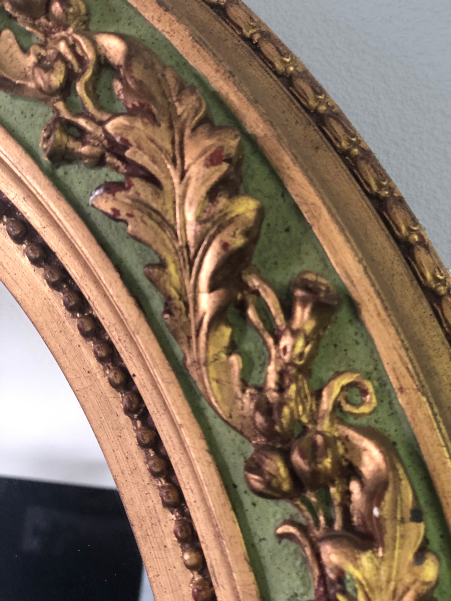 Vintage Giltwood Oval Heavy Mirror 1980s