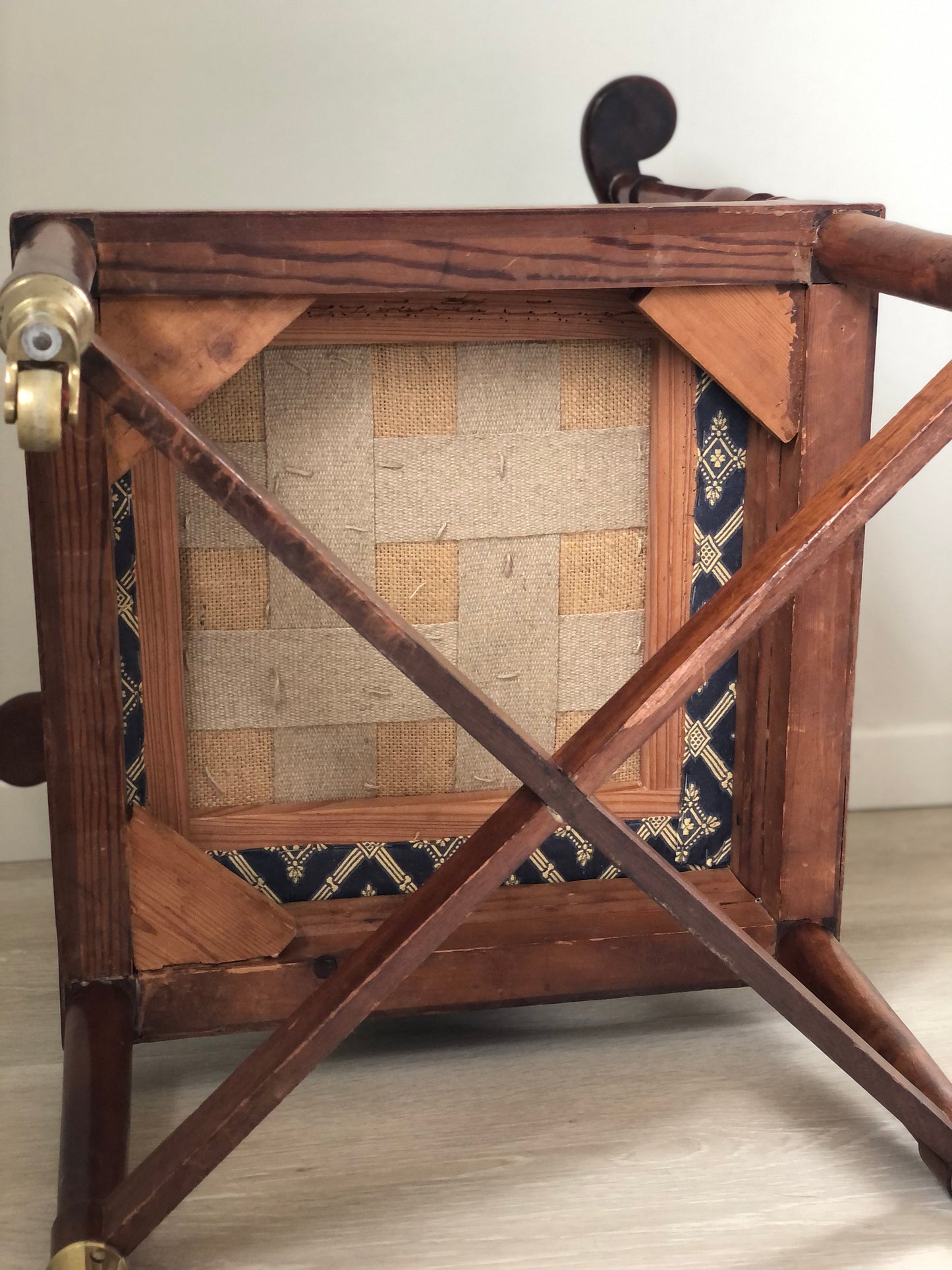 Georgian Mahogany Corner Chair on Casters 19th Century