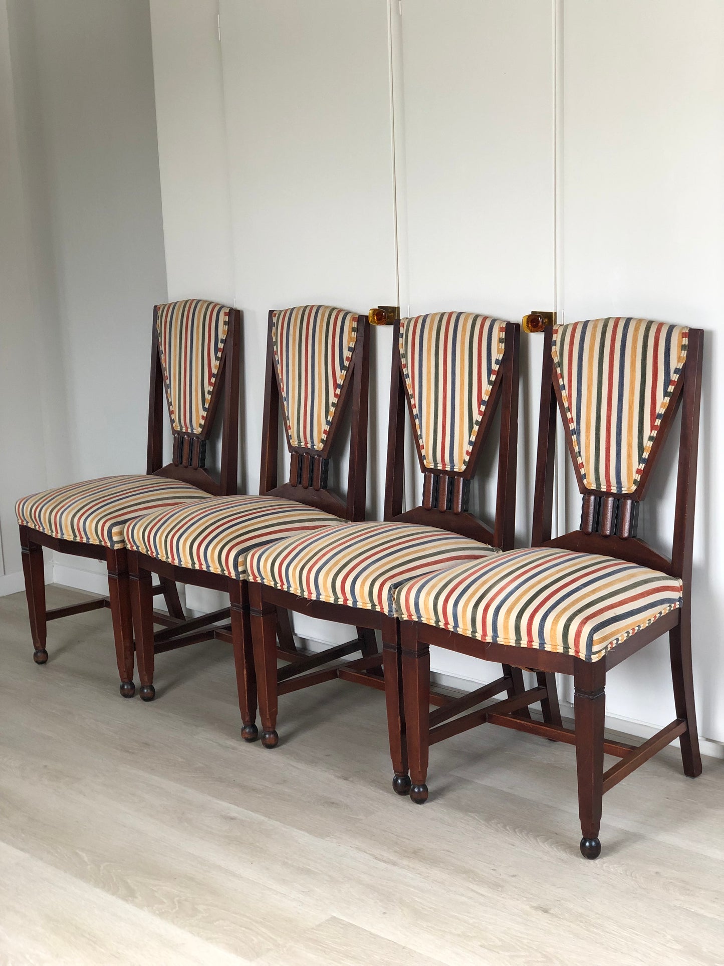 Set of 4 Art Deco Amsterdam School ‘t Woonhuys Dining Chairs The Netherlands 1930s