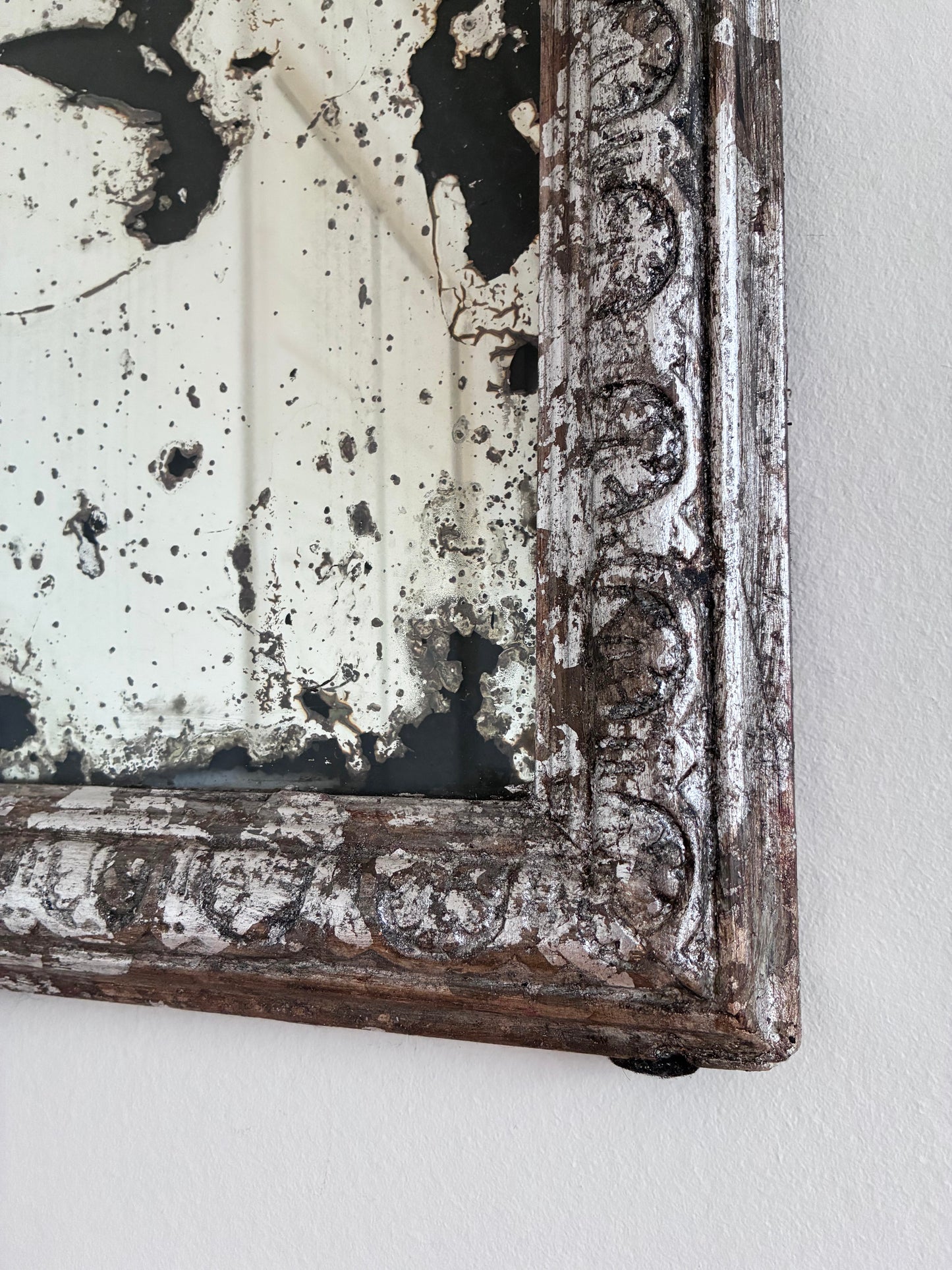 Antique French Louis Philippe Silvered Giltwood Mirror – Late 19th Century