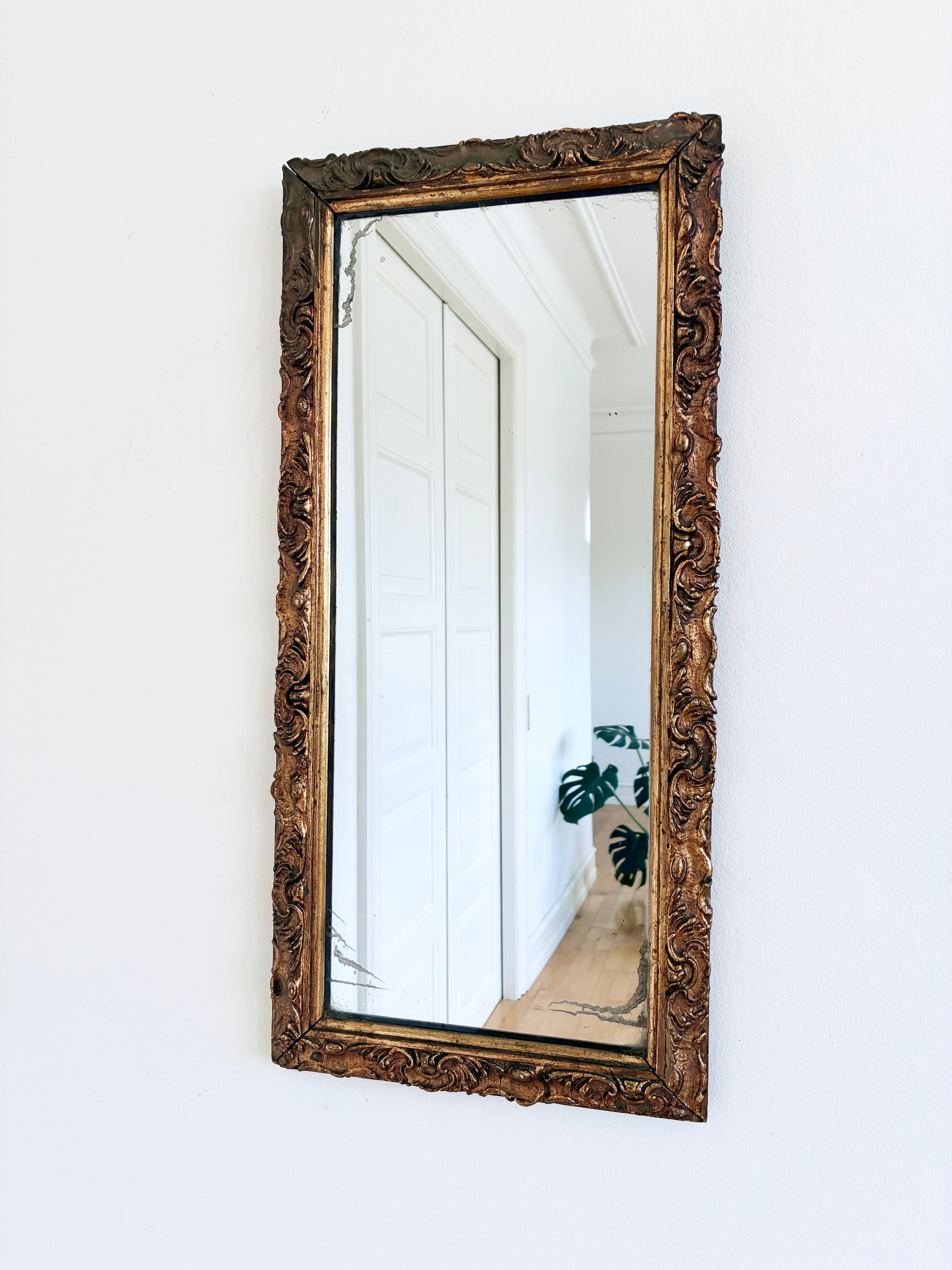 Antique Giltwood Wall Mirror in Gold