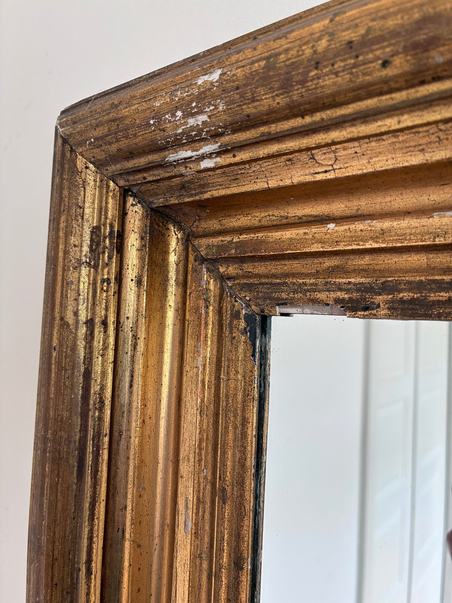 Antique Giltwood Wall Mirror in Gold