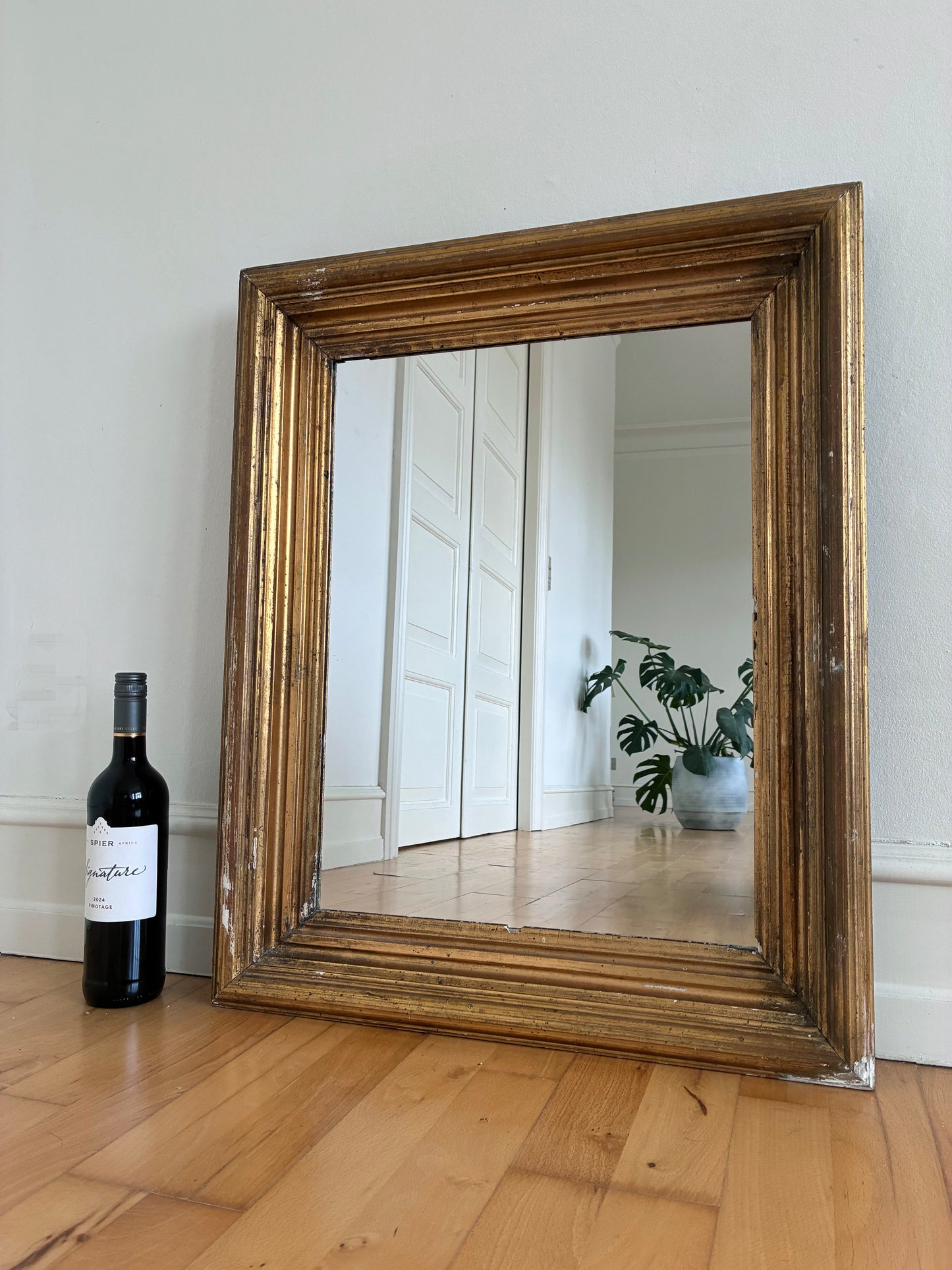 Antique Giltwood Wall Mirror in Gold