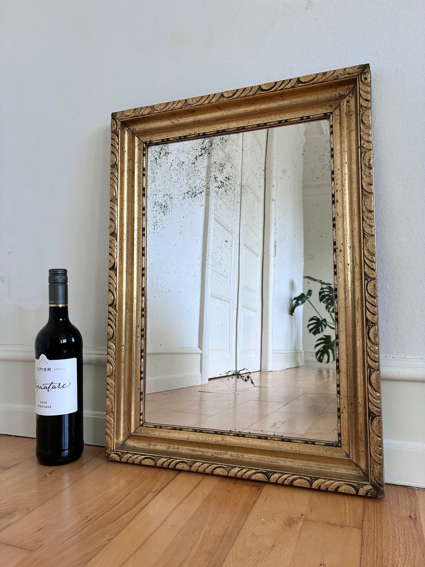 Antique Giltwood Wall Mirror in Gold