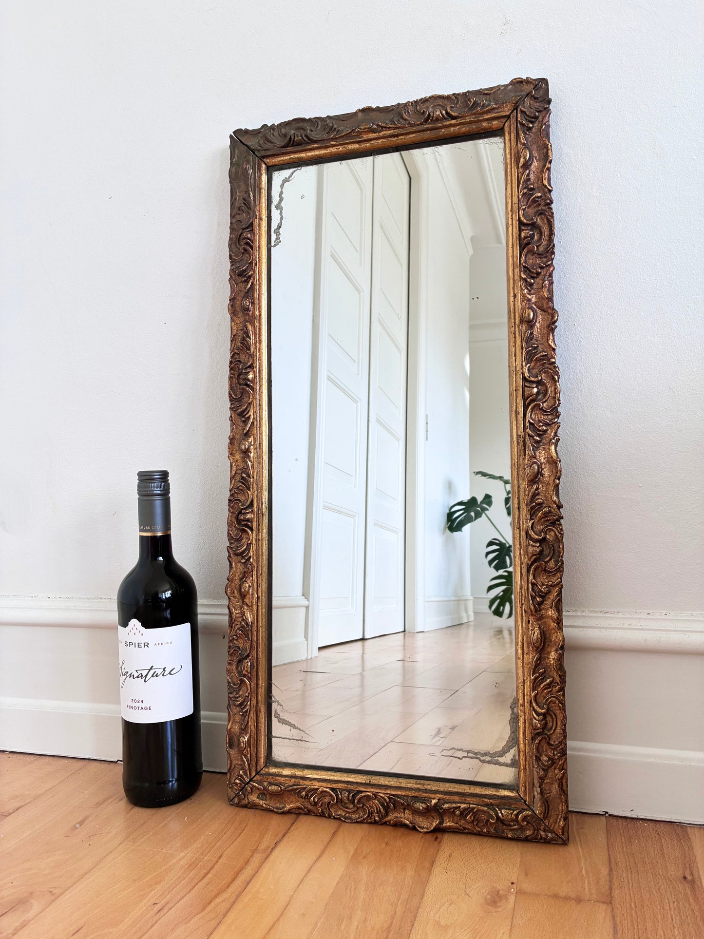 Antique Giltwood Wall Mirror in Gold