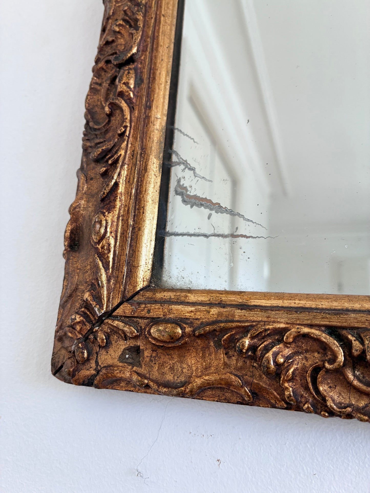 Antique Giltwood Wall Mirror in Gold