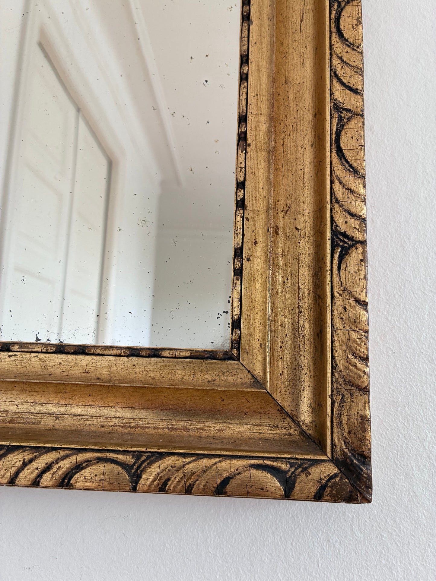 Antique Giltwood Wall Mirror in Gold