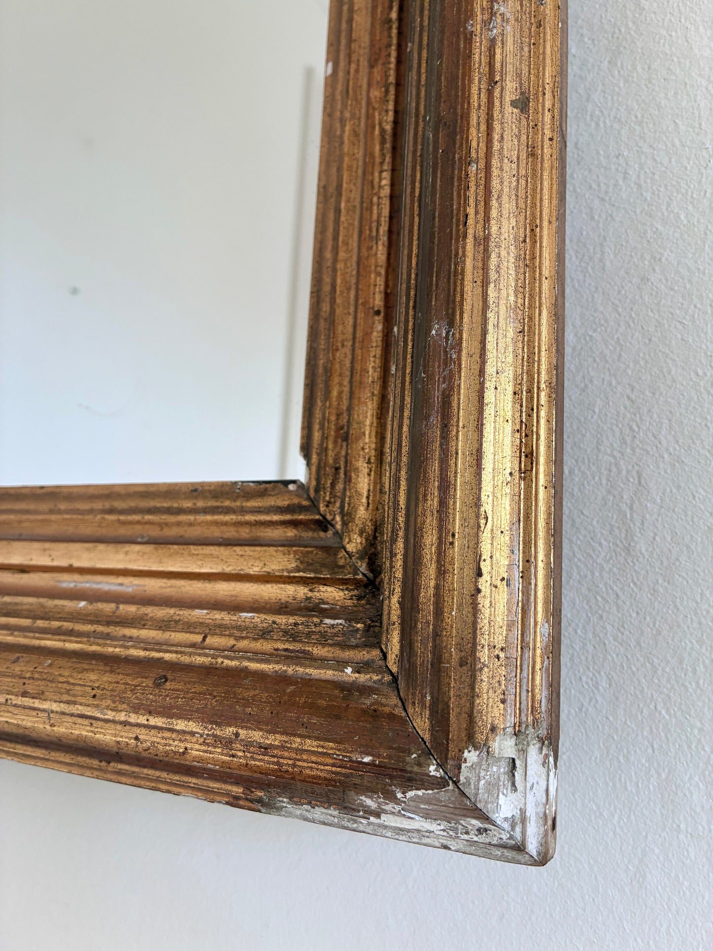 Antique Giltwood Wall Mirror in Gold