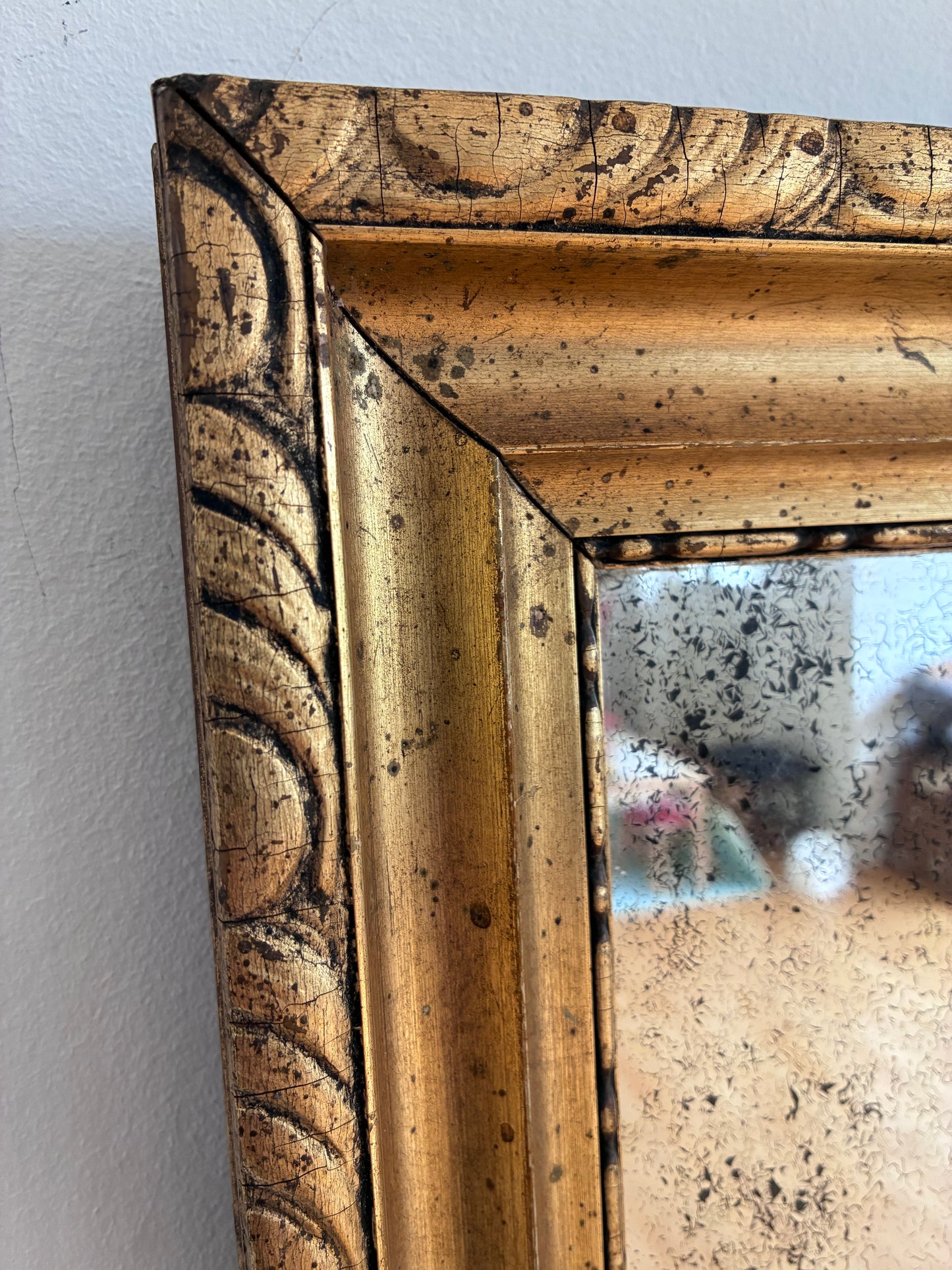Antique Giltwood Wall Mirror in Gold