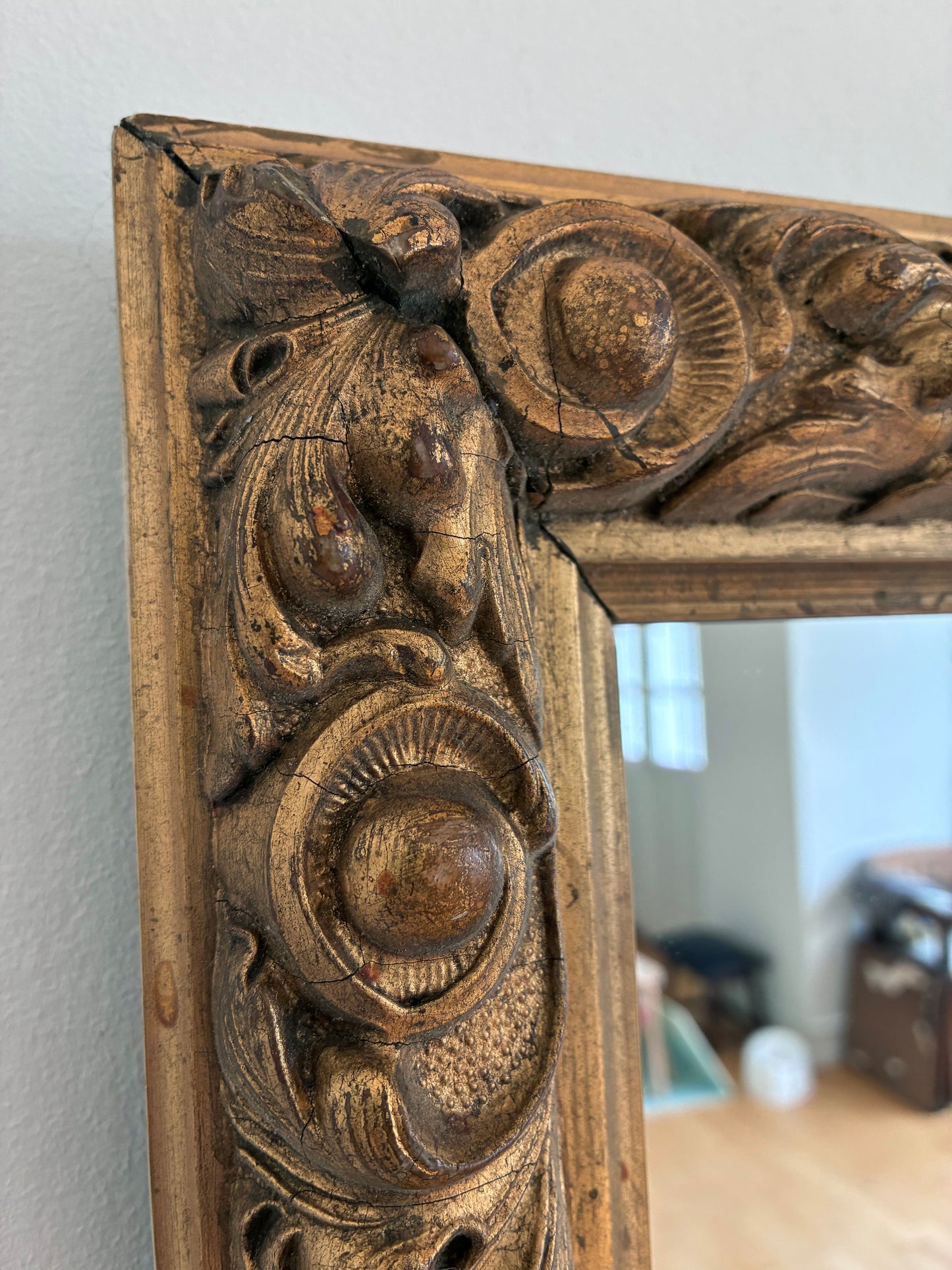 Antique Giltwood Wall Mirror in Gold