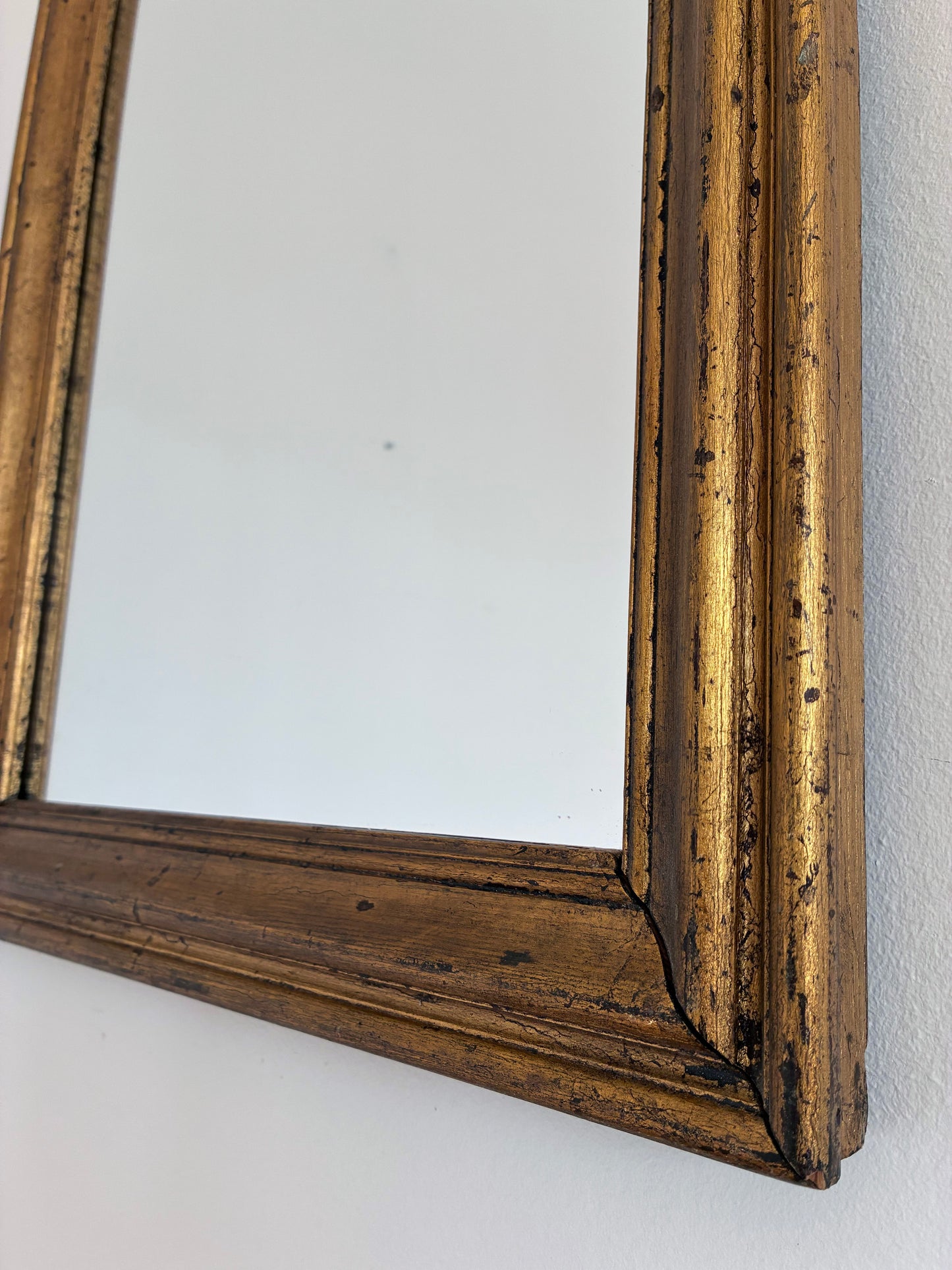 Antique Giltwood Wall Mirror in Gold
