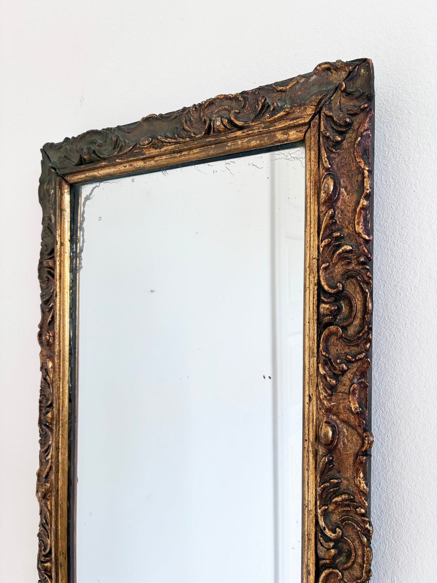 Antique Giltwood Wall Mirror in Gold