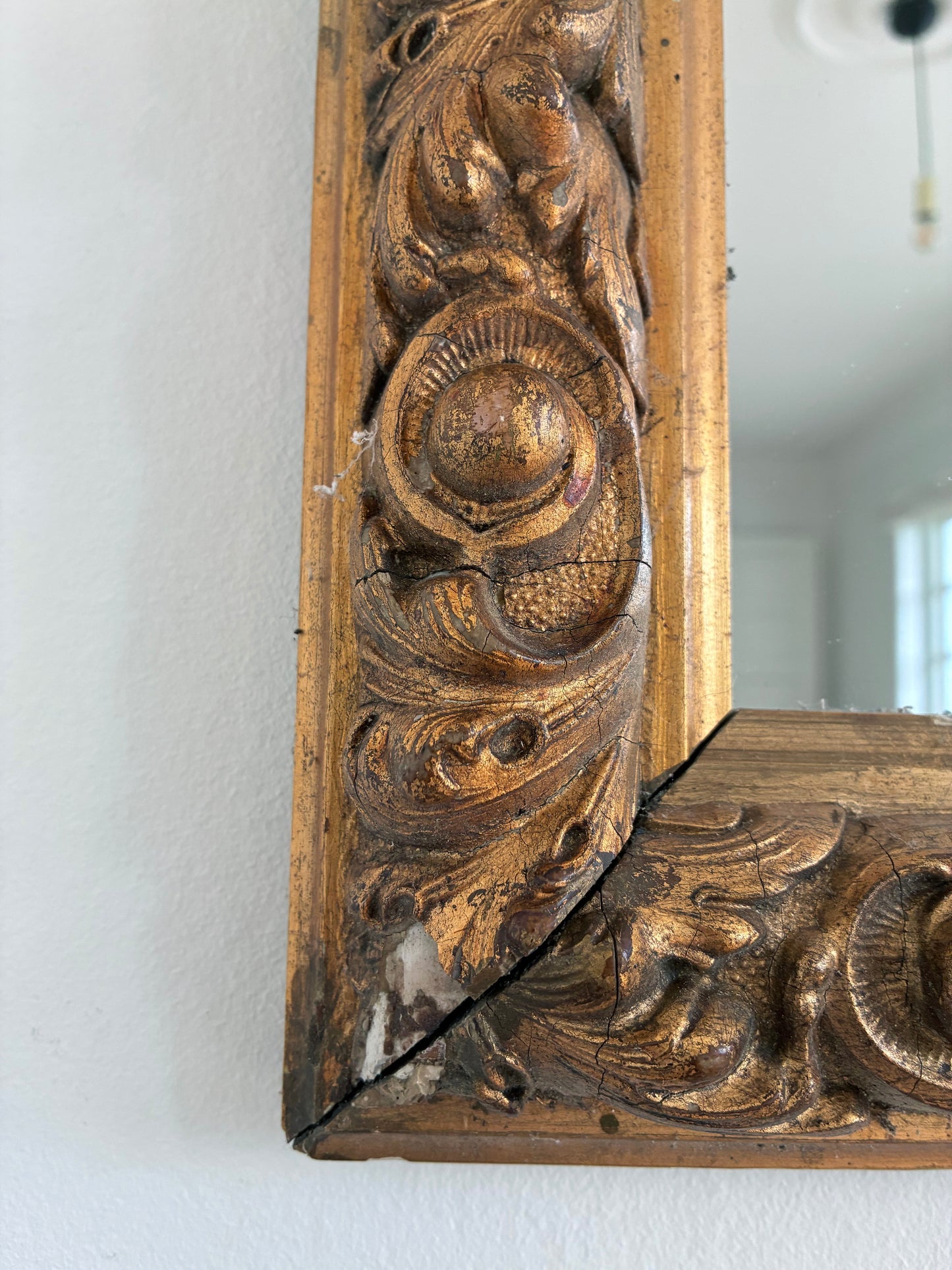Antique Giltwood Wall Mirror in Gold