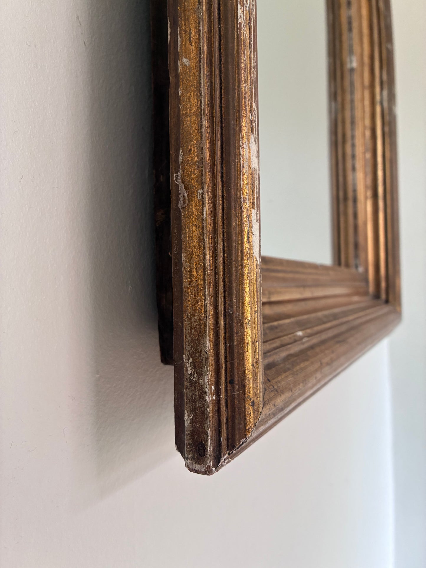 Antique Giltwood Wall Mirror in Gold