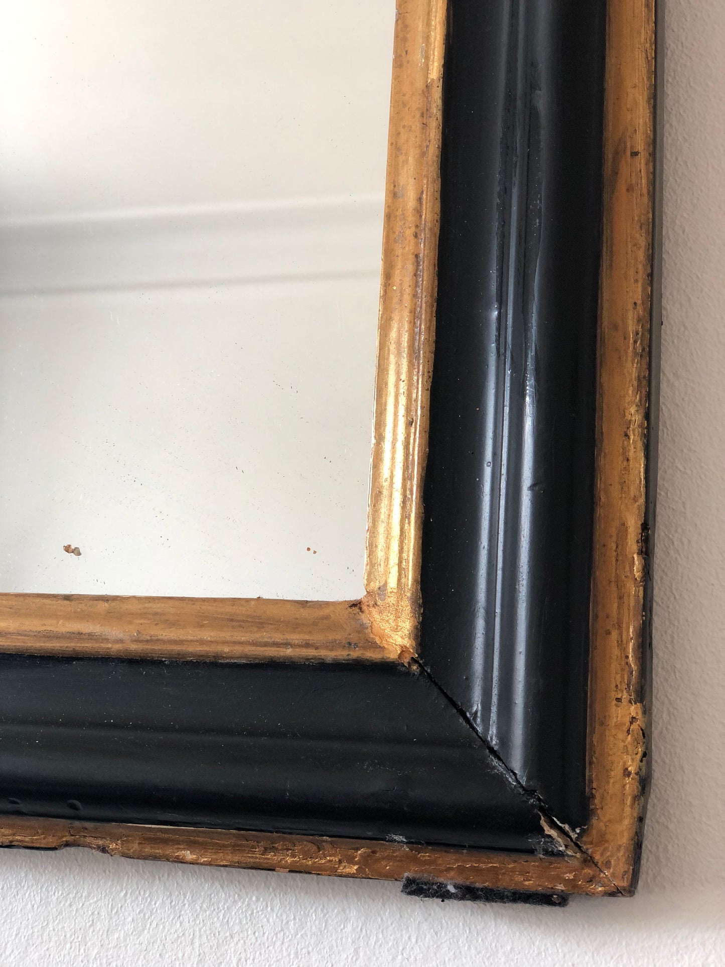 Antique Louis Philippe French Mirror in Black and Gold, Late 19th Century