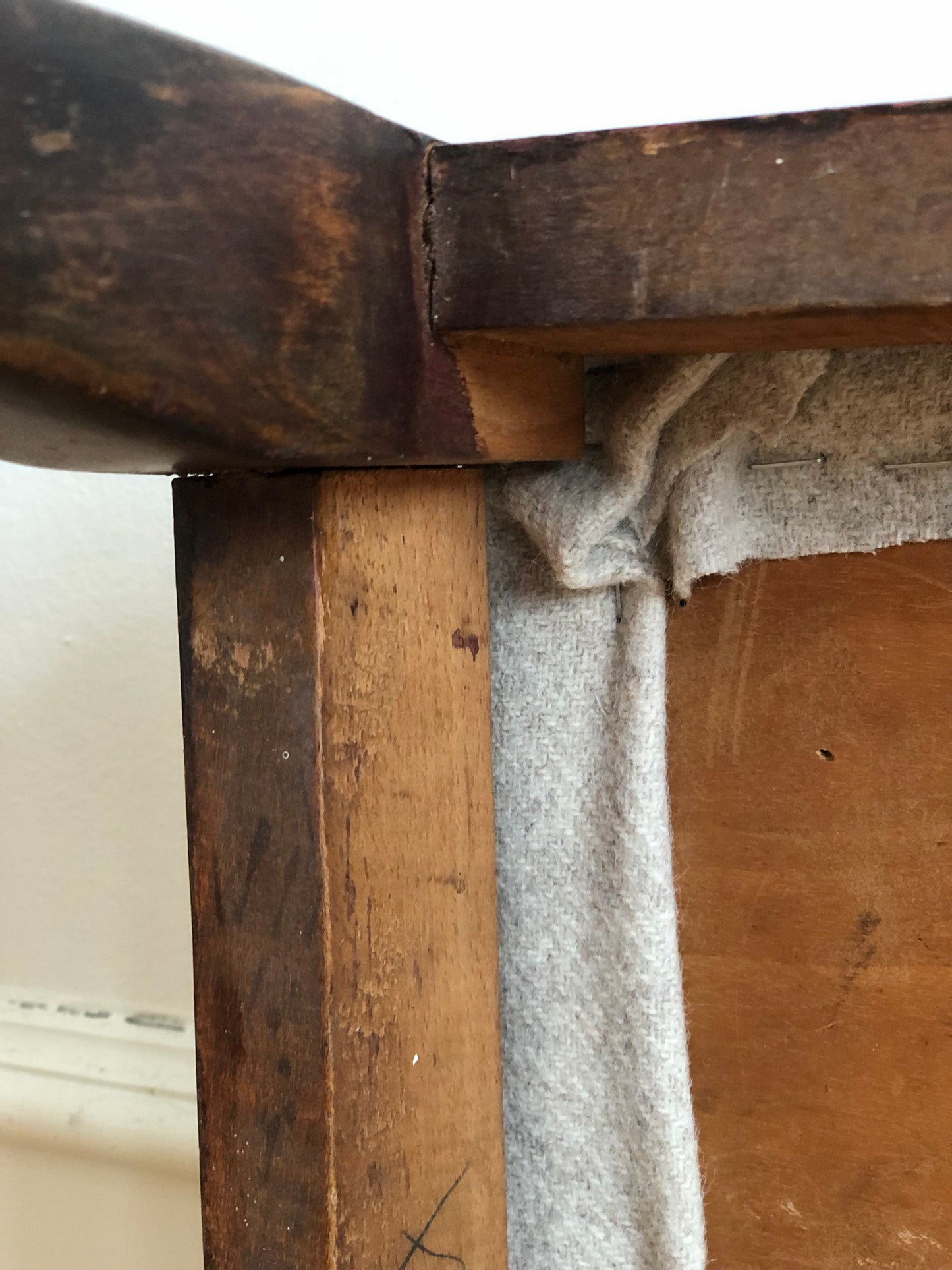 Antique Louis XV Style Entryway Bench – Dutch, Early 20th Century