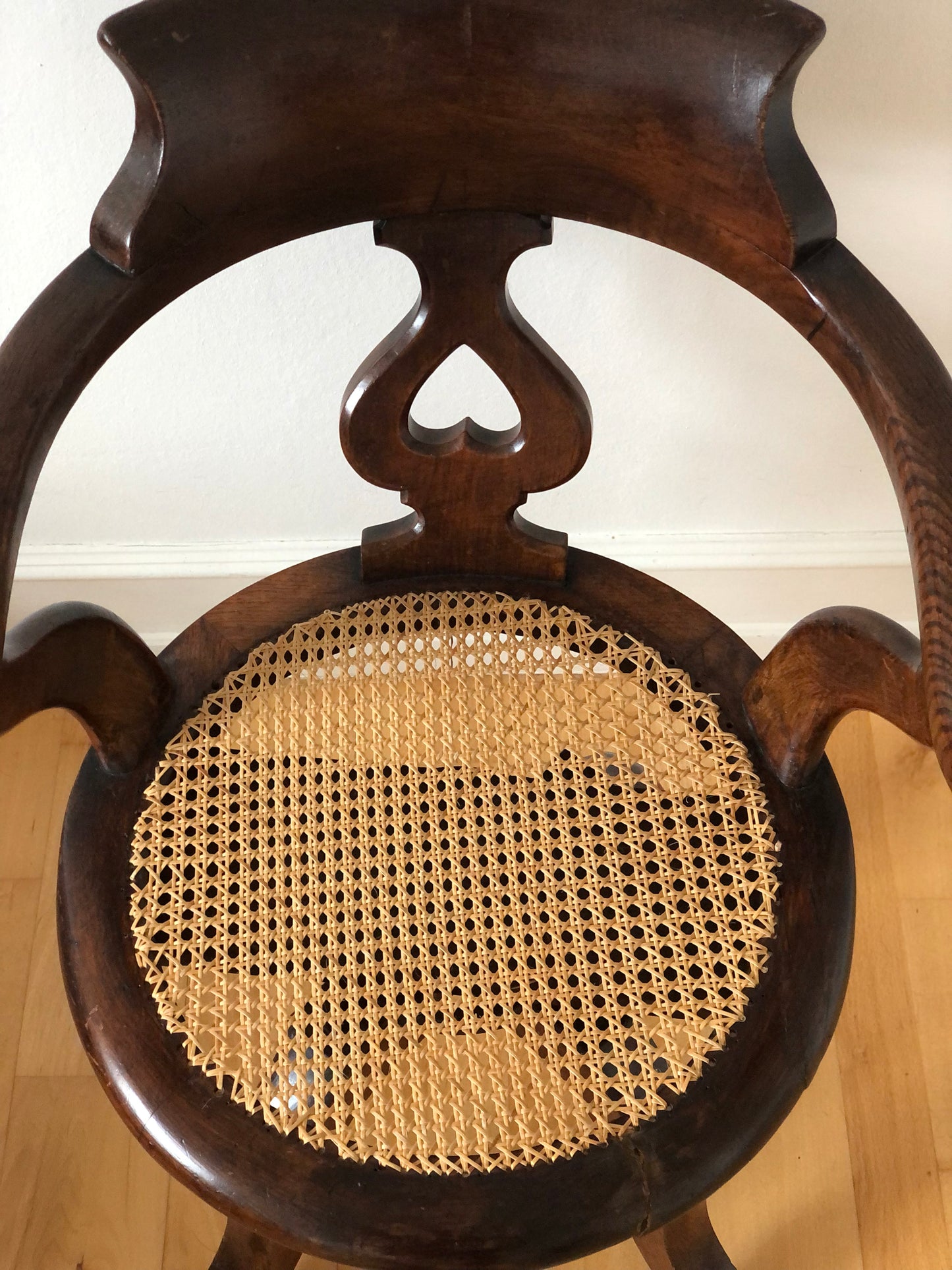 Edwardian Mahogany Swivel Desk Chair on Castors Early 20th Century United Kingdom