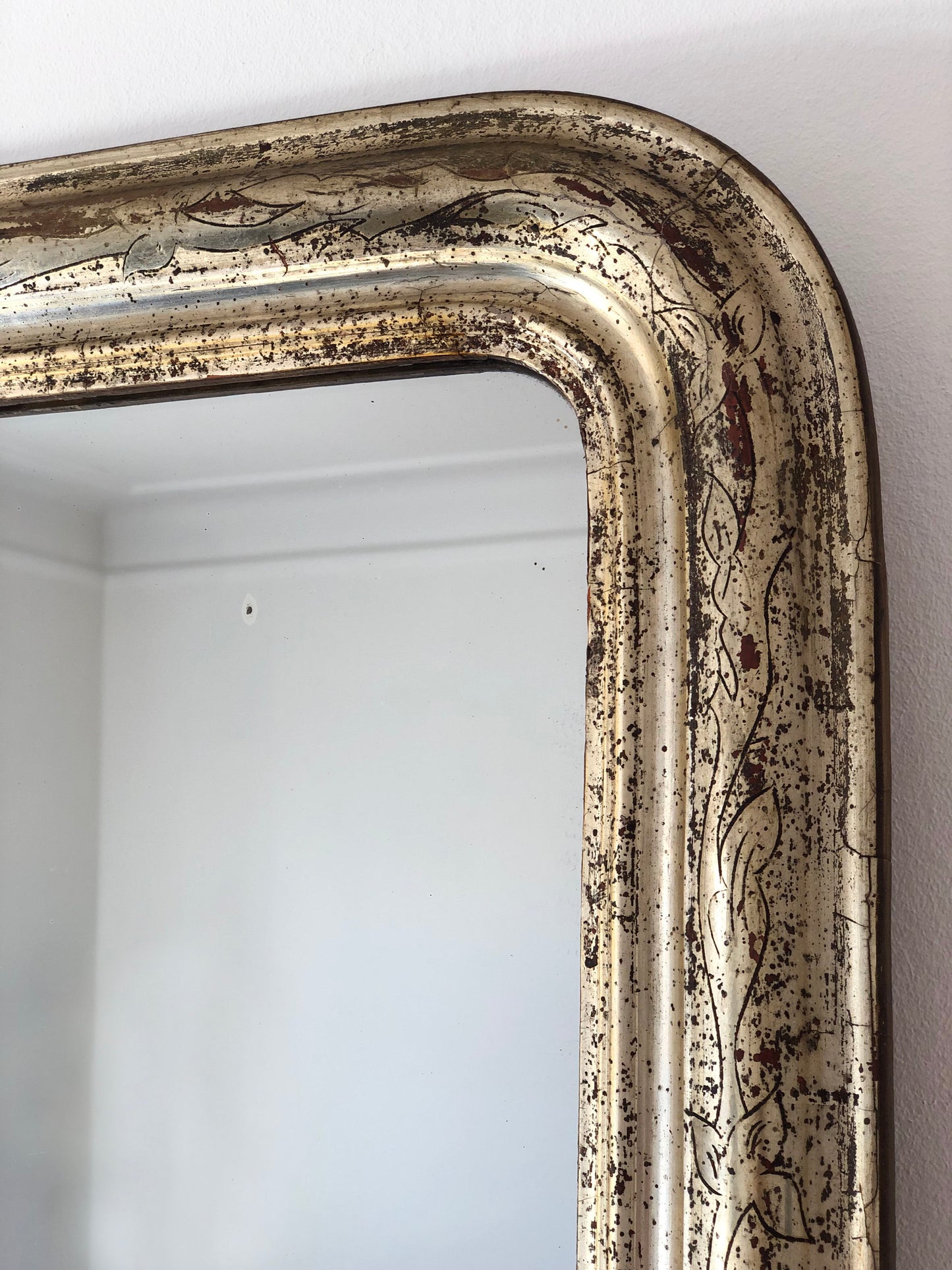 High Quality Antique Louis Philippe Giltwood Mirror France Late 19th Century