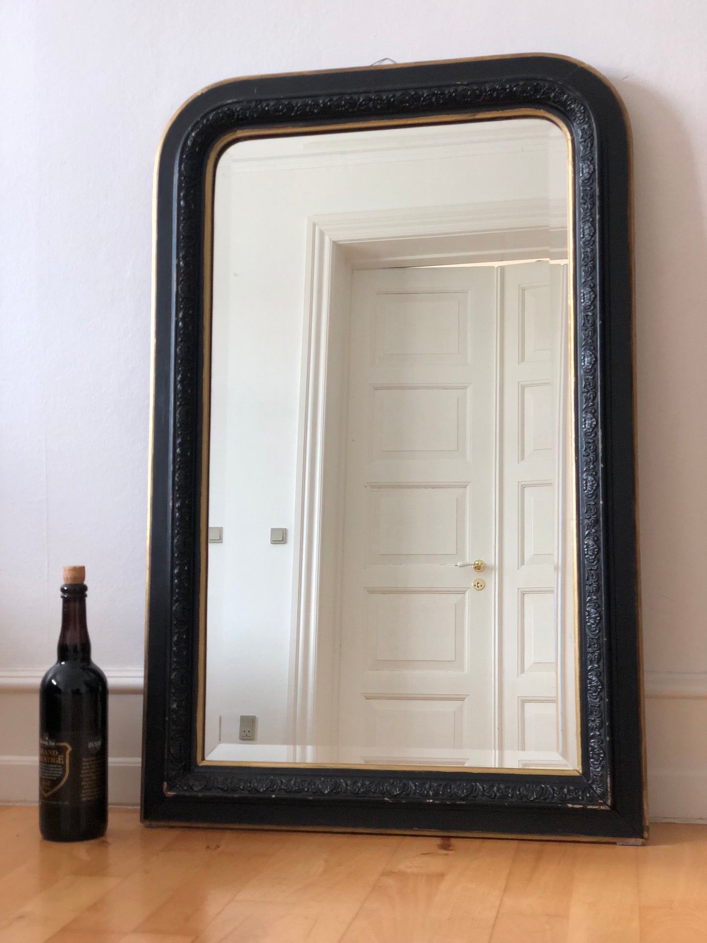 Large Antique Louis Philippe French Mirror in Black and Gold, Late 19th Century