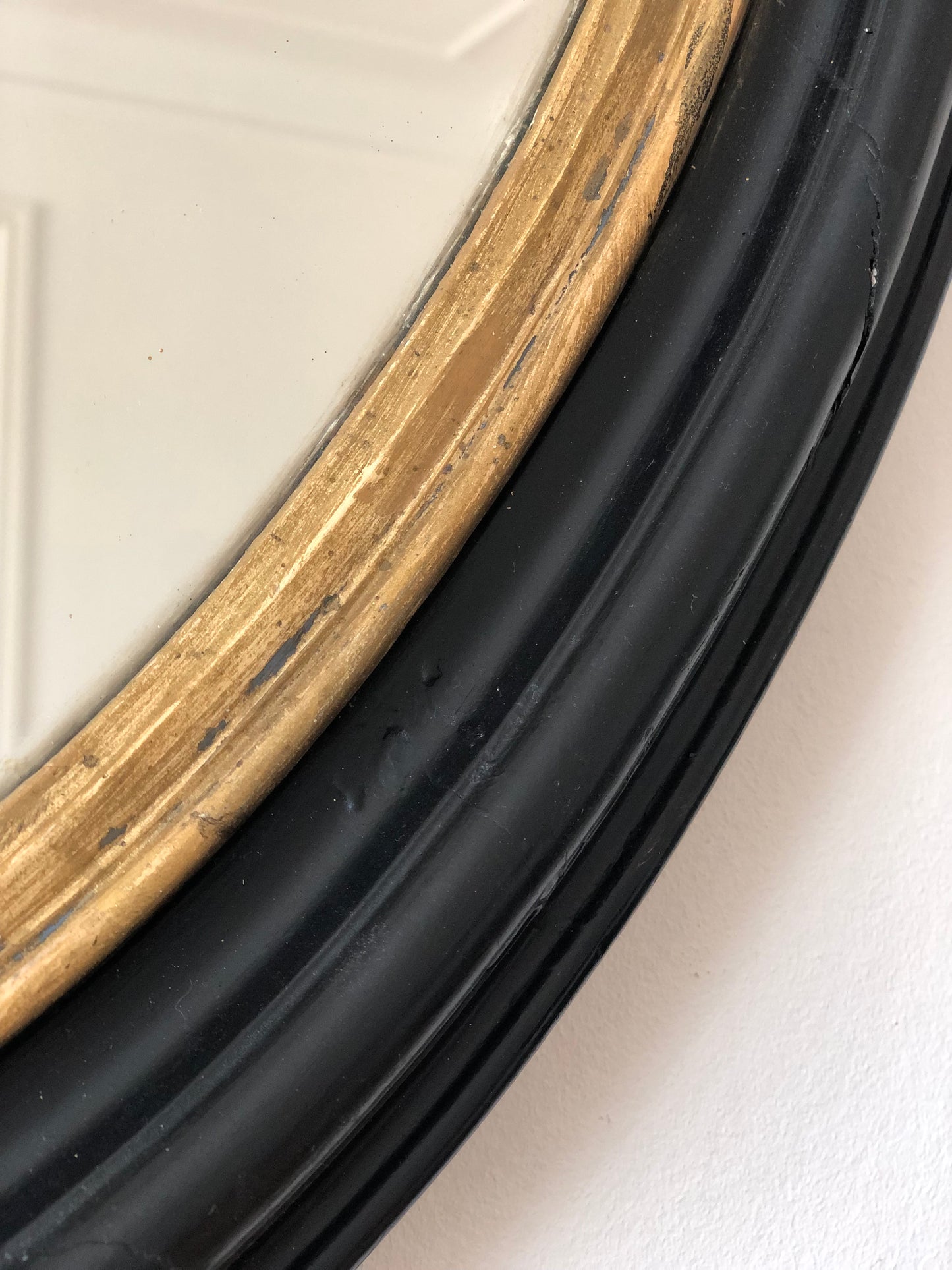 Large Antique Louis Philippe French Oval Mirror in Black and Gold, Late 19th Century