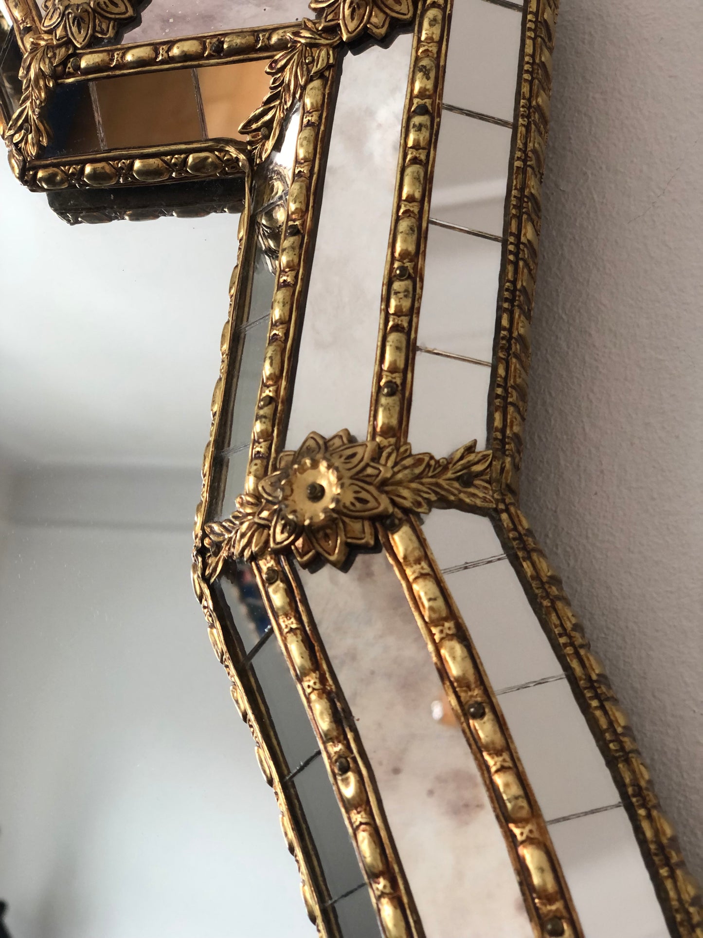 Large Vintage Venetian Brass Cartouche Mirror – Gold Hollywood Regency, Spanish 1980s