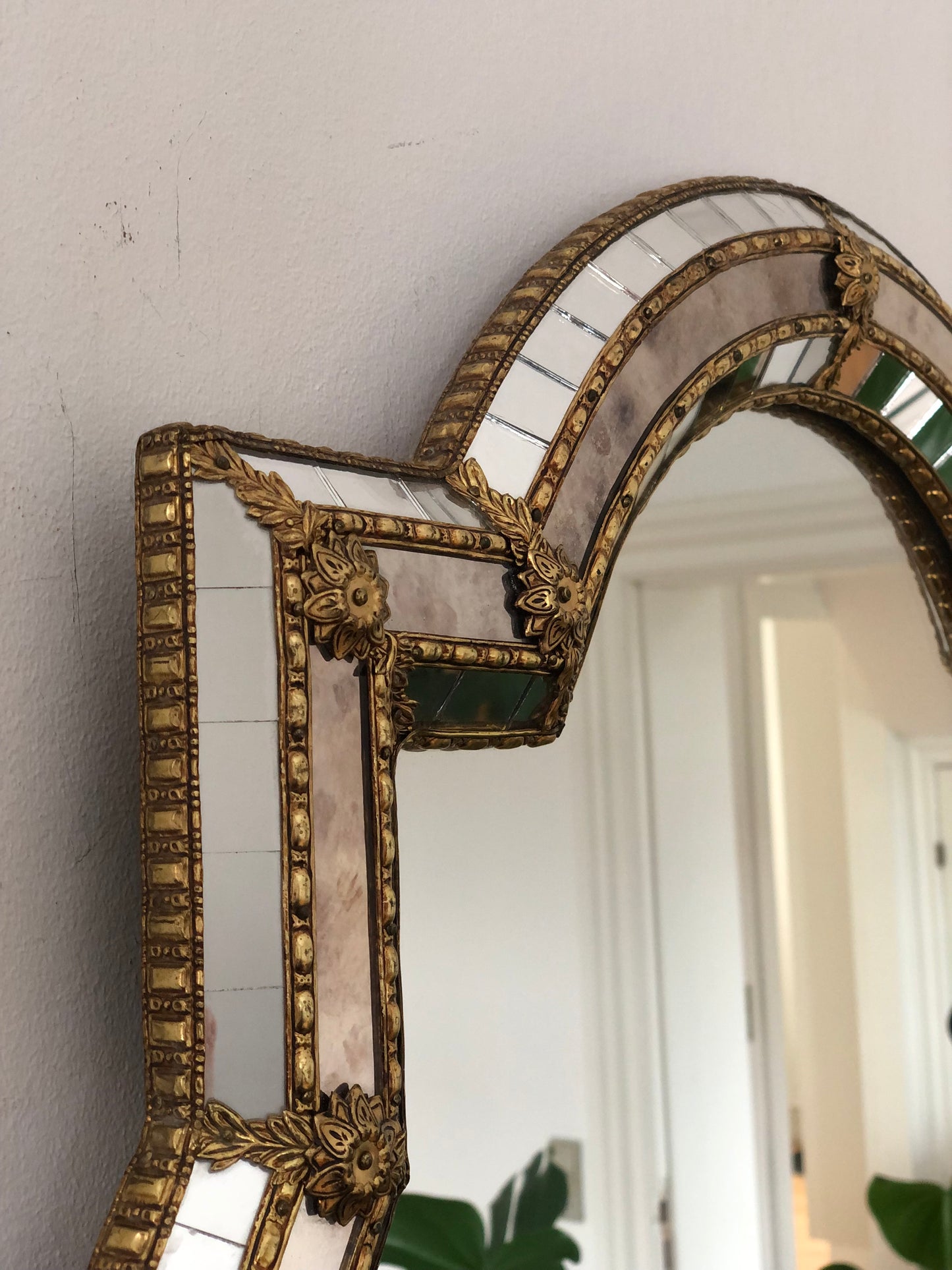 Large Vintage Venetian Brass Cartouche Mirror – Gold Hollywood Regency, Spanish 1980s