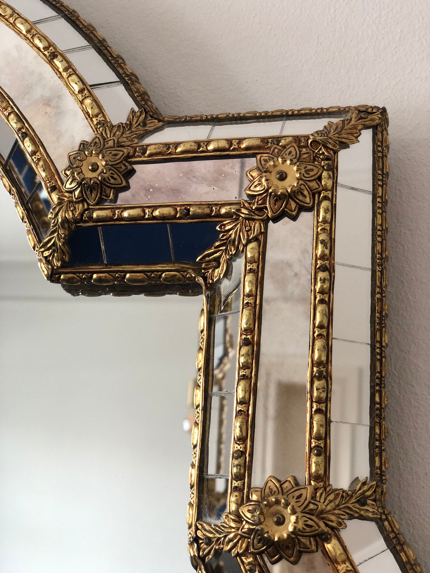 Large Vintage Venetian Brass Cartouche Mirror – Gold Hollywood Regency, Spanish 1980s
