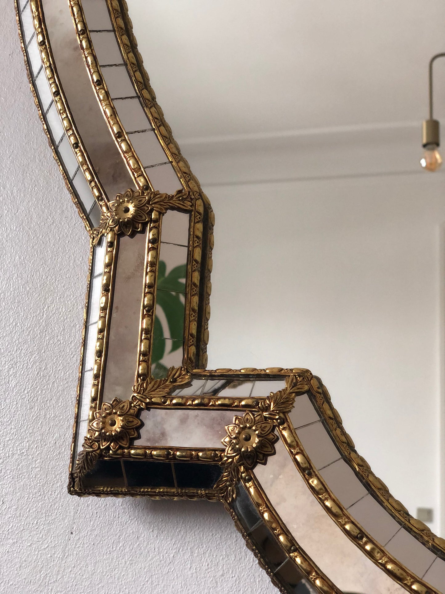 Large Vintage Venetian Brass Cartouche Mirror – Gold Hollywood Regency, Spanish 1980s
