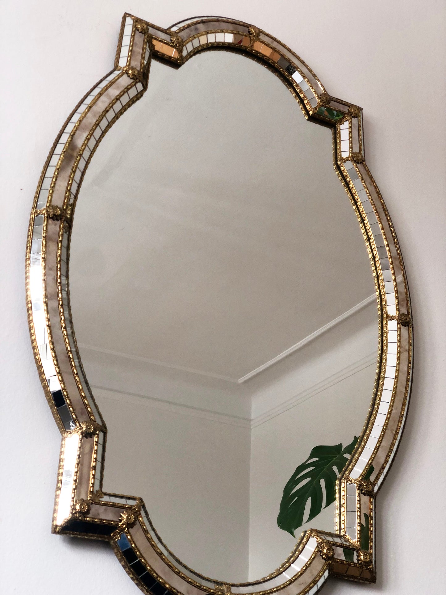 Large Vintage Venetian Brass Cartouche Mirror – Gold Hollywood Regency, Spanish 1980s