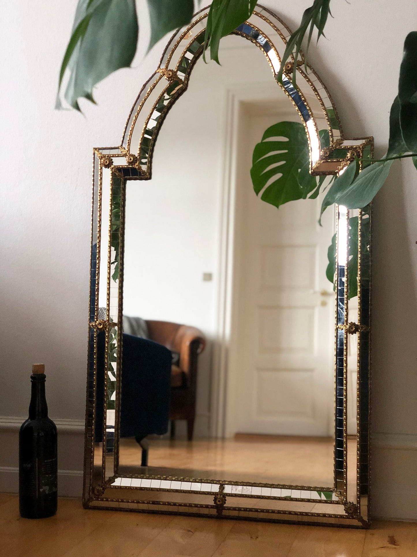 Large Vintage Venetian Brass Mirror – Gold Hollywood Regency, Spanish 1990s