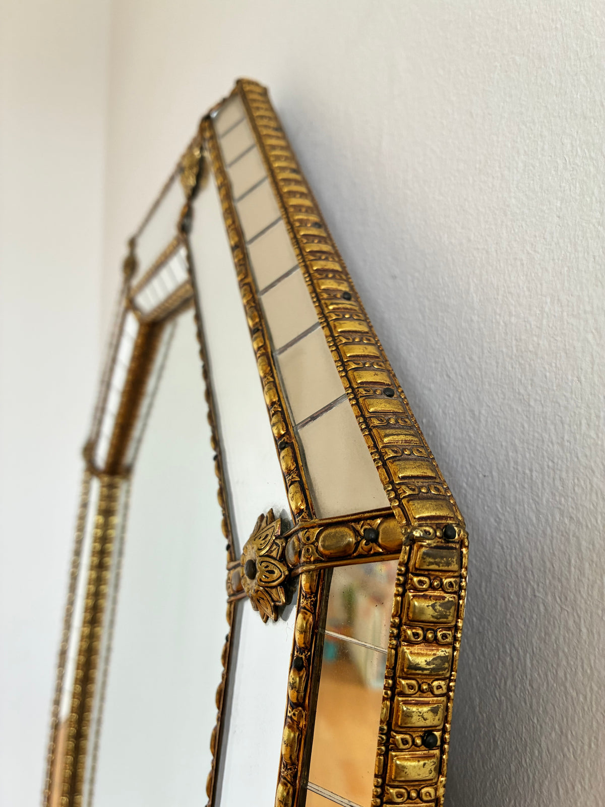 Large Vintage Spanish Venetian-Style Wall Mirror, Brass, 1980s Hollywood Regency