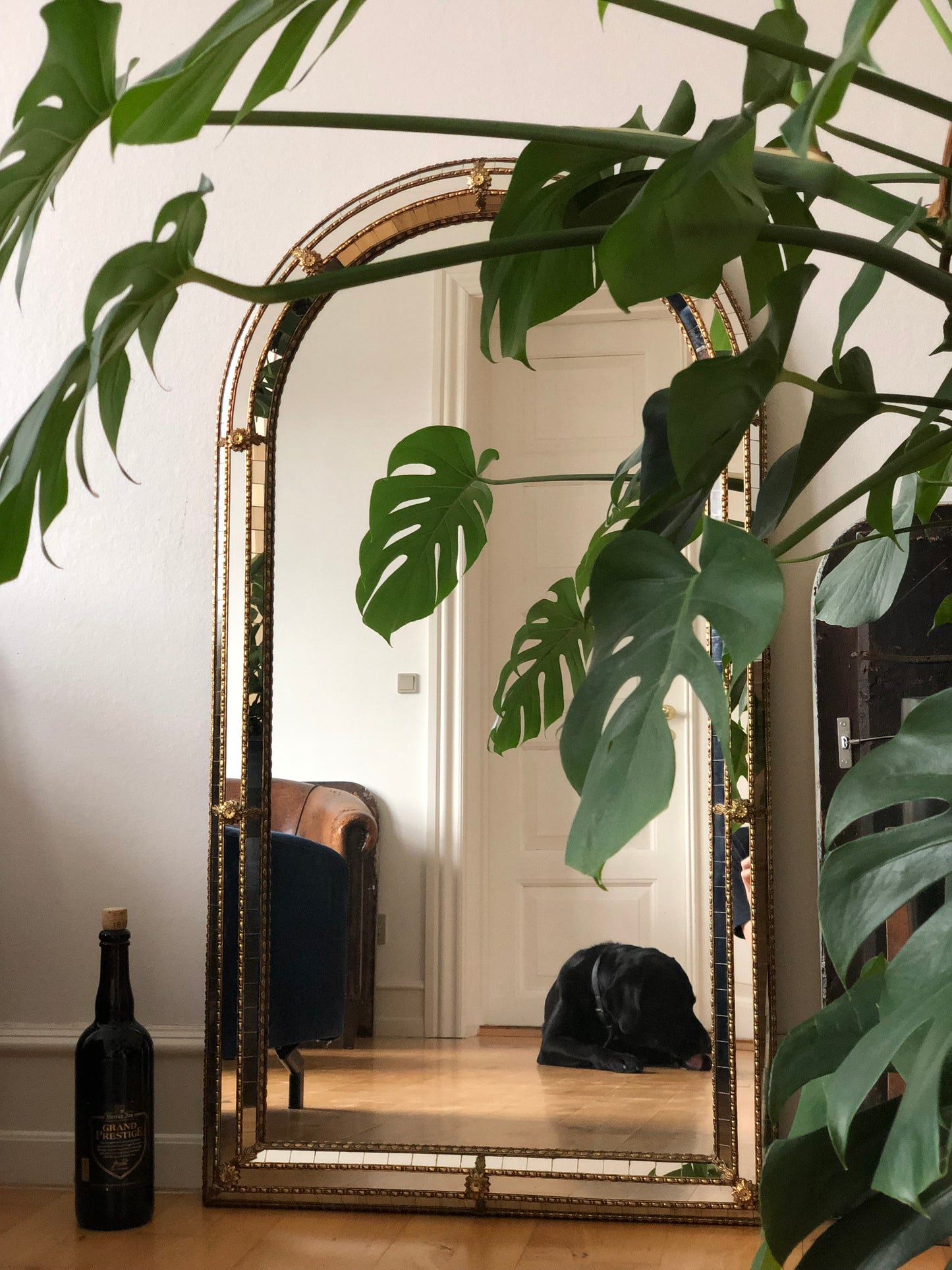 Large Vintage Venetian Brass Mirror – Gold Hollywood Regency, Spanish 1990s