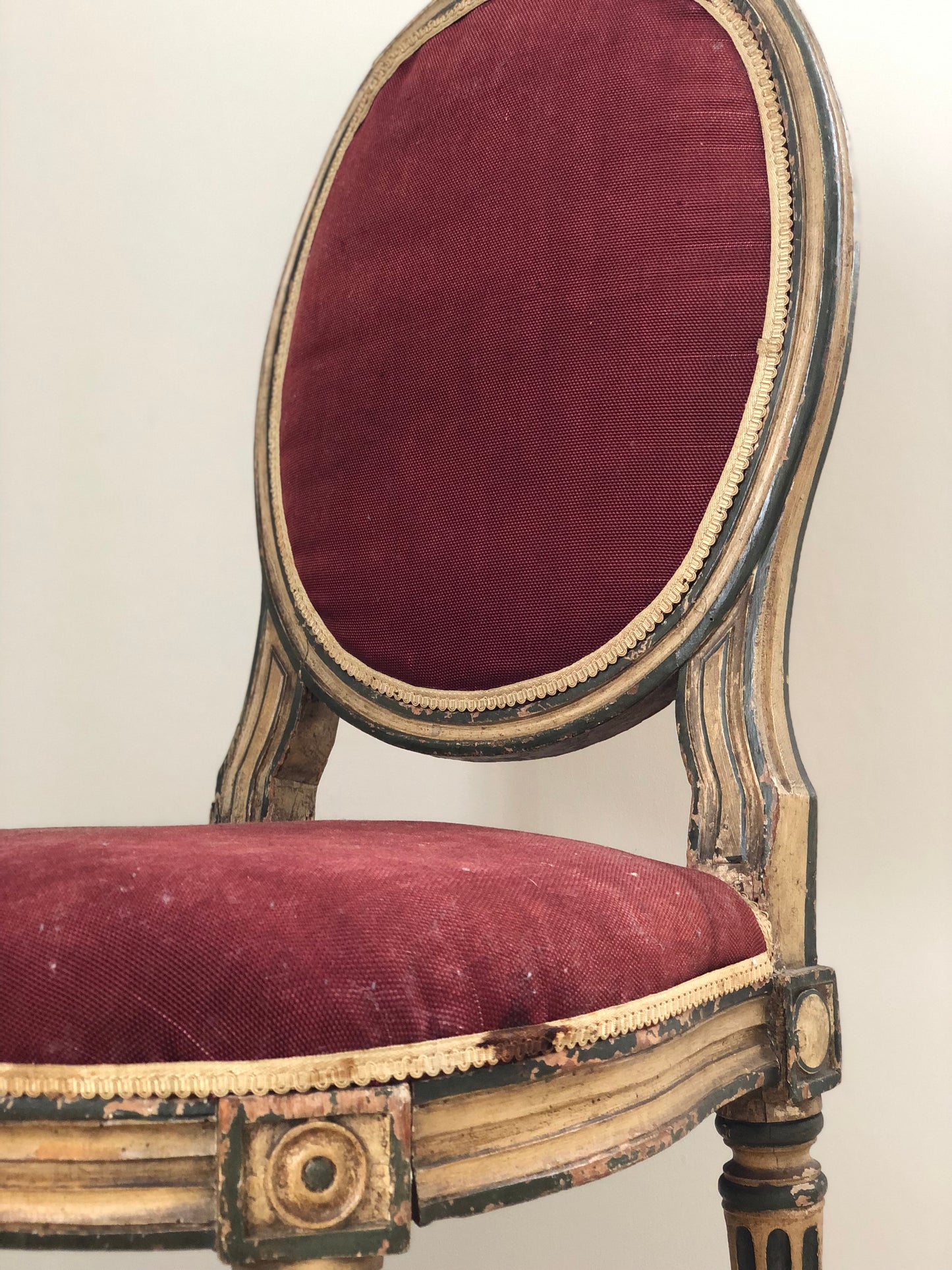 Louis Seize Gildwood Medallion Chair Late 19th Century