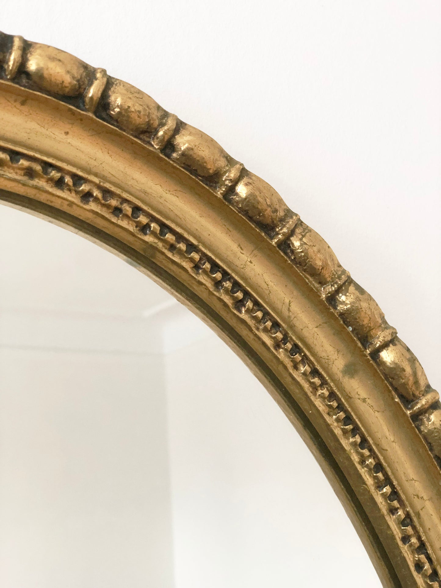 Vintage Italian Giltwood Oval Mirror – 1980s