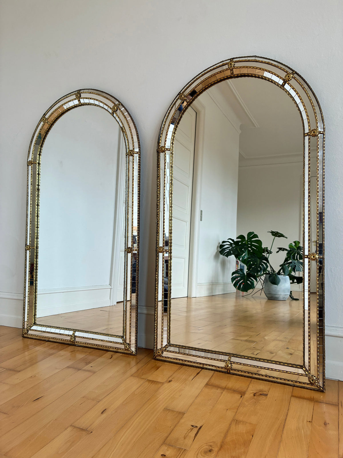 Pair of Large Vintage Spanish Venetian-Style Wall Mirrors, Brass, 1980s Hollywood Regency