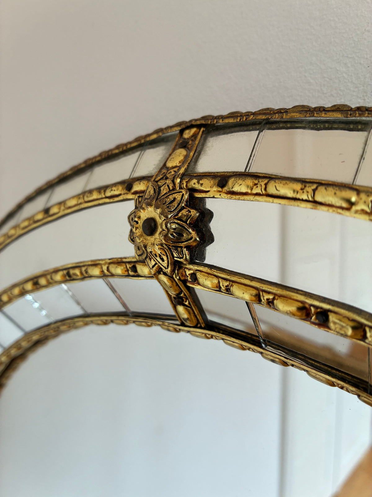 Large Vintage Spanish Venetian-Style Wall Mirror, Brass, 1980s Hollywood Regency