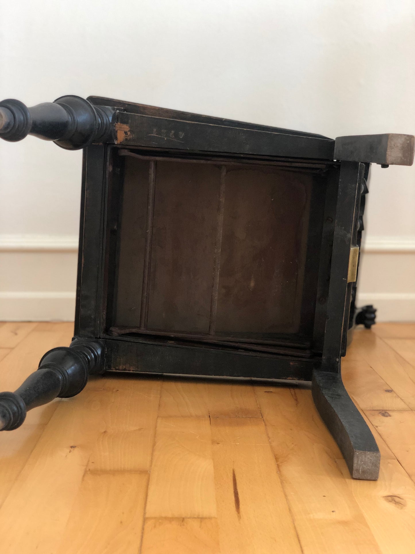 Victorian Adjustable Music Chair Beethoven 1900