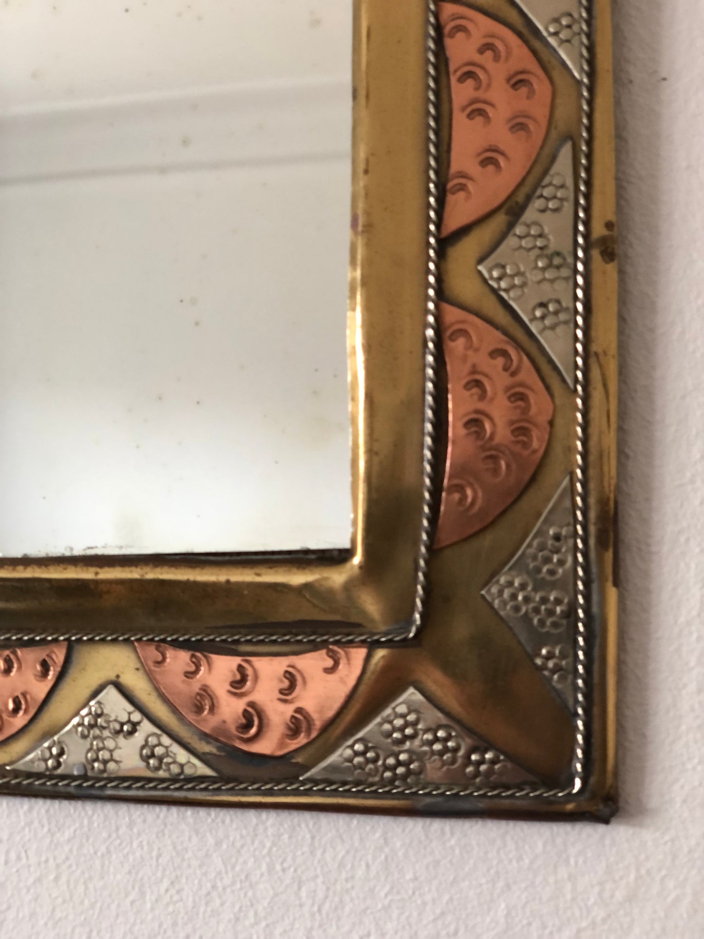 Vintage Arched Wall Mirror – Spanish, Hollywood Regency, Moroccan-inspired 1960s